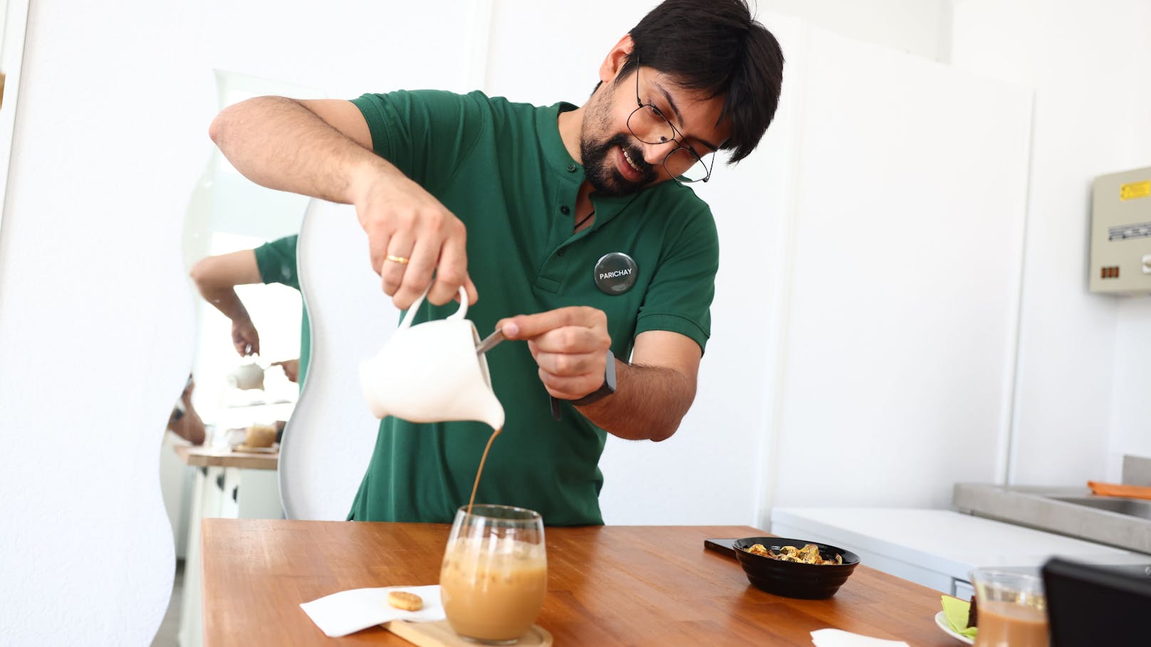 Parichay macht Vietnamese Iced Coffee