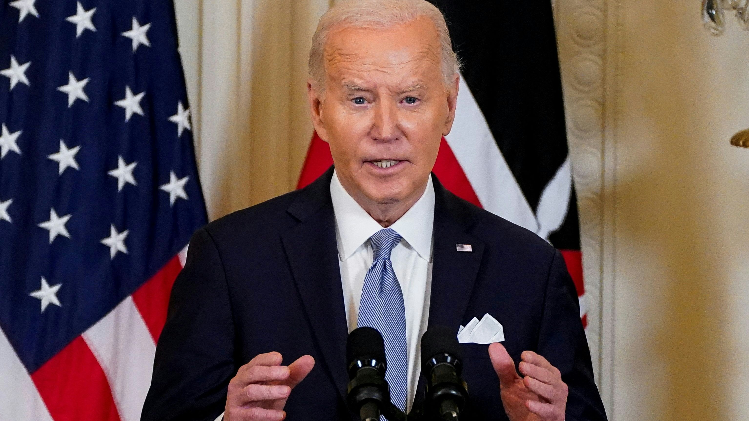 Heute.at - Erster demokratischer Senator fordert nun Biden-Rückzug