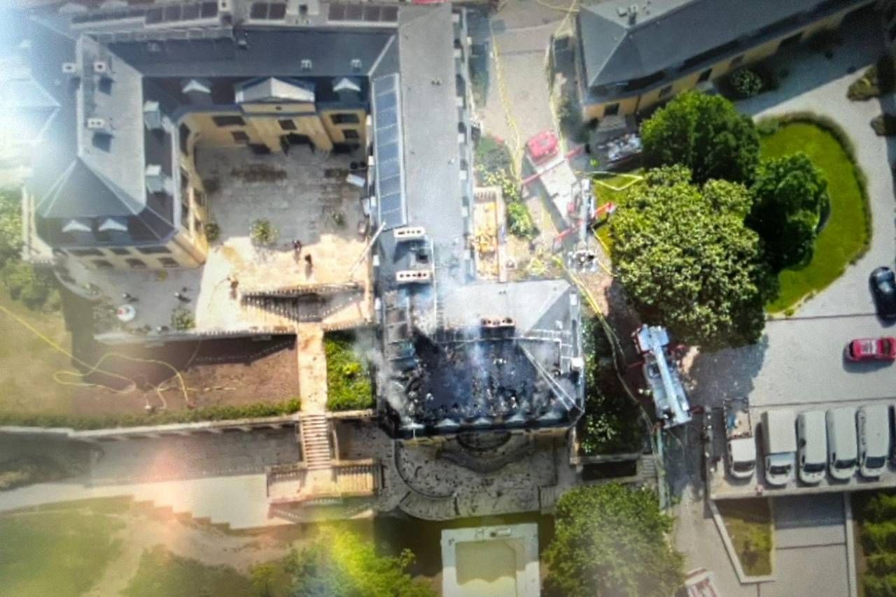 Martinschlössel in Brand: Großeinsatz.