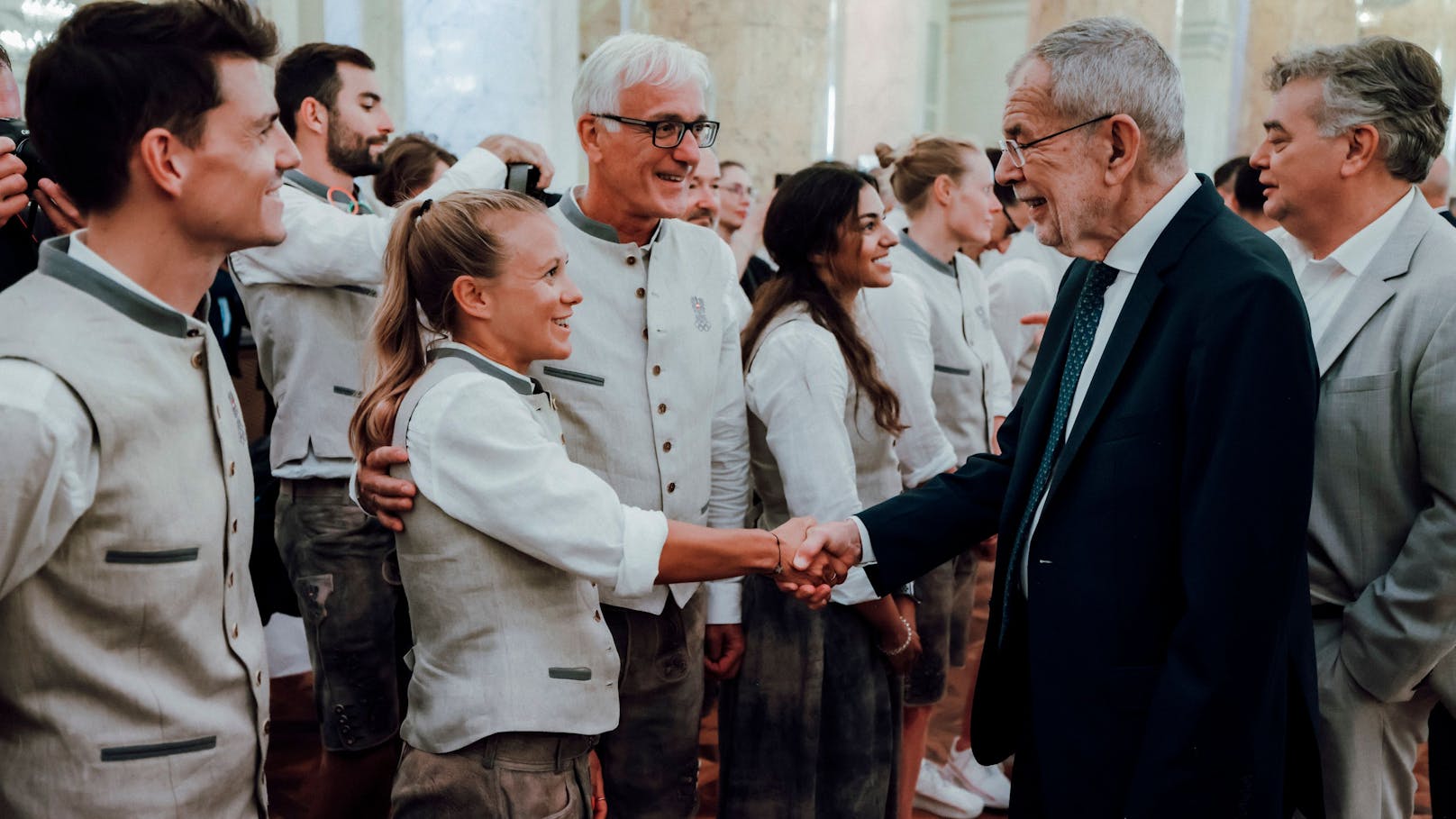 Bundespräsident Van der Bellen bei der Verabschiedung des Olympia-Teams.