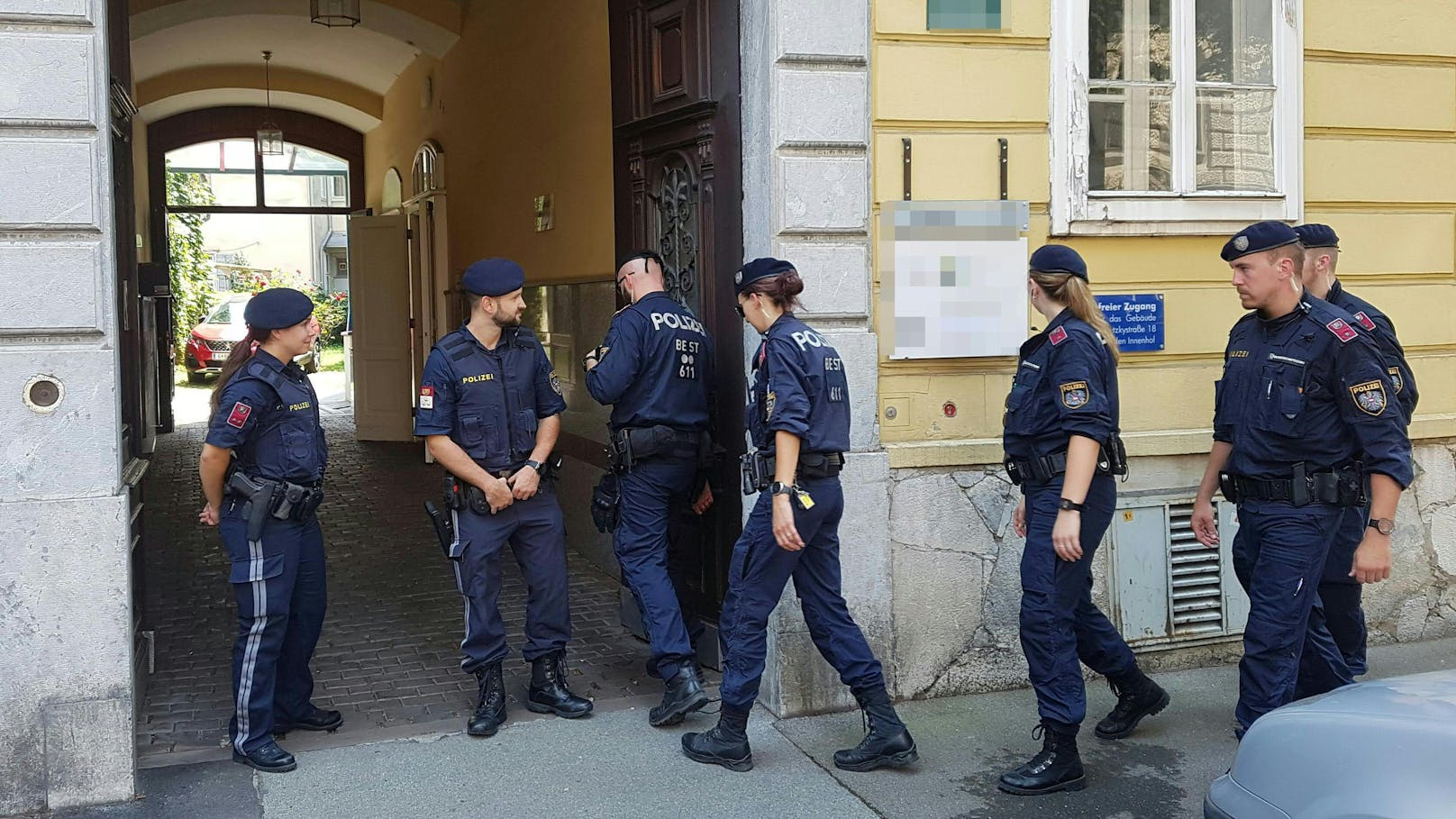 "Ich habe den Schuss gehört und Frauenschreie"