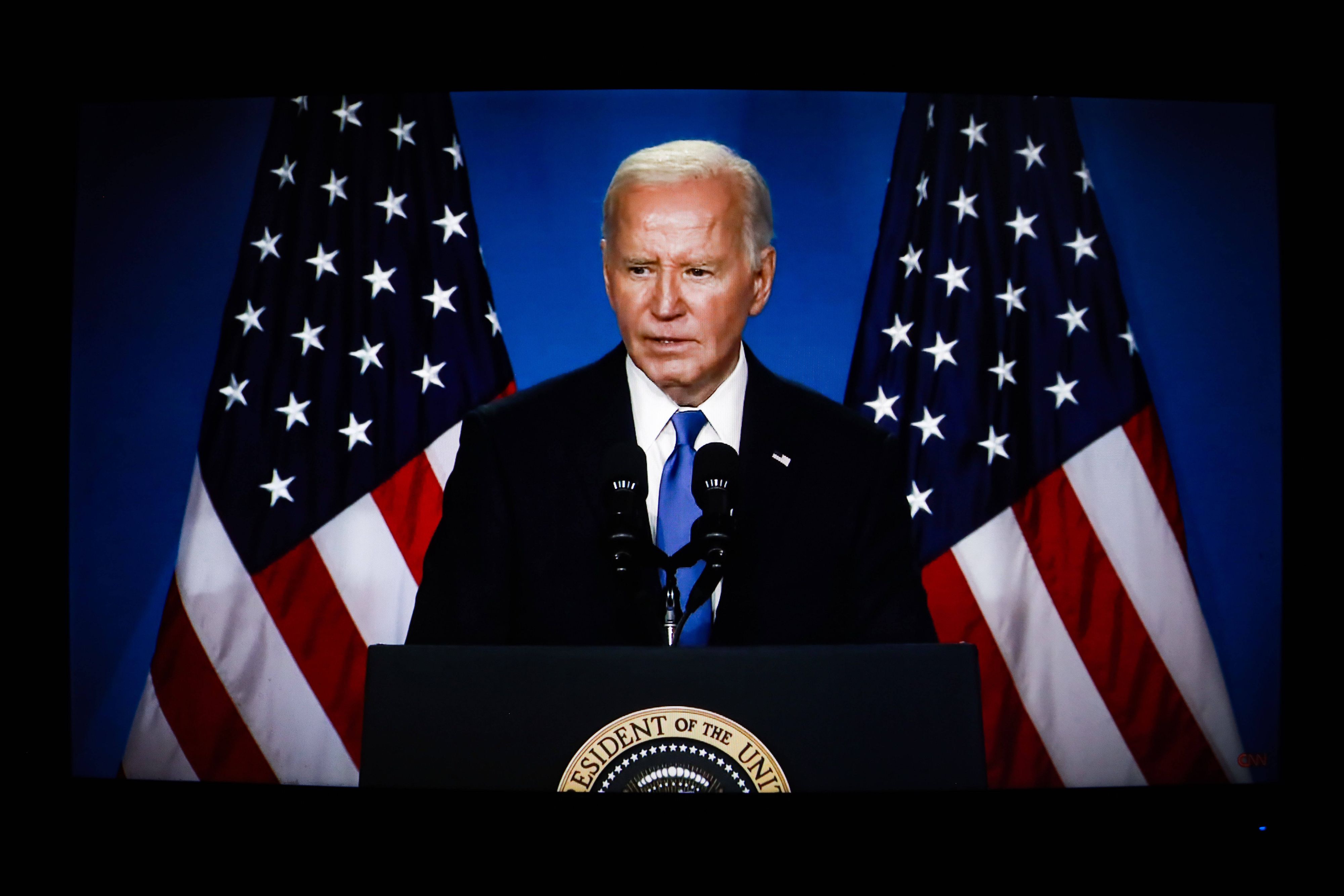 Der Rückhalt für US-Präsident Joe Biden bei Parteigenossen und Sponsoren ist seit den jüngsten Versprechern bezüglich Selenski und Trump nicht größer geworden.