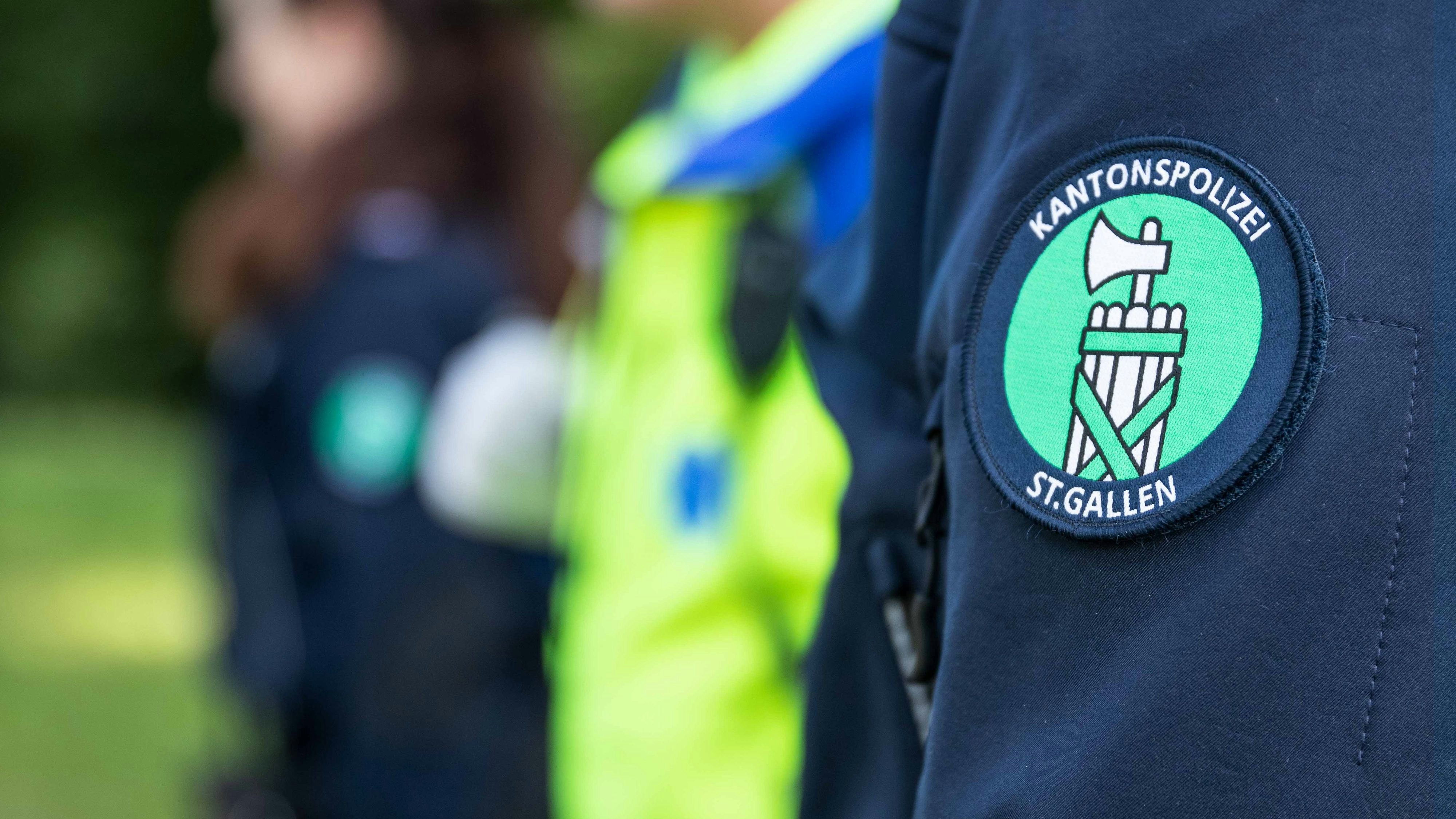 Heute.at - Mann verletzt mit Machete Baby und Hochschwangere