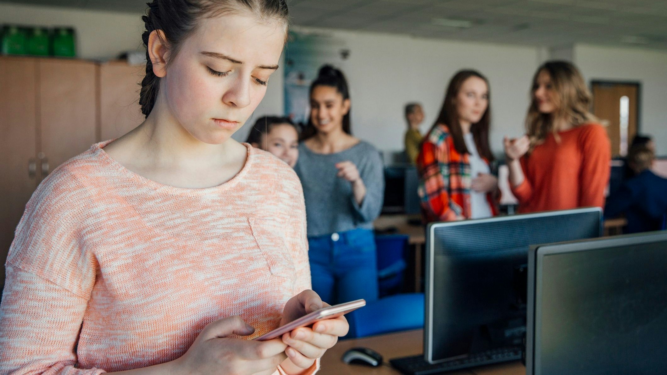 Heute.at - Jugendliche verschickten KI-Nacktbilder von Mitschülern