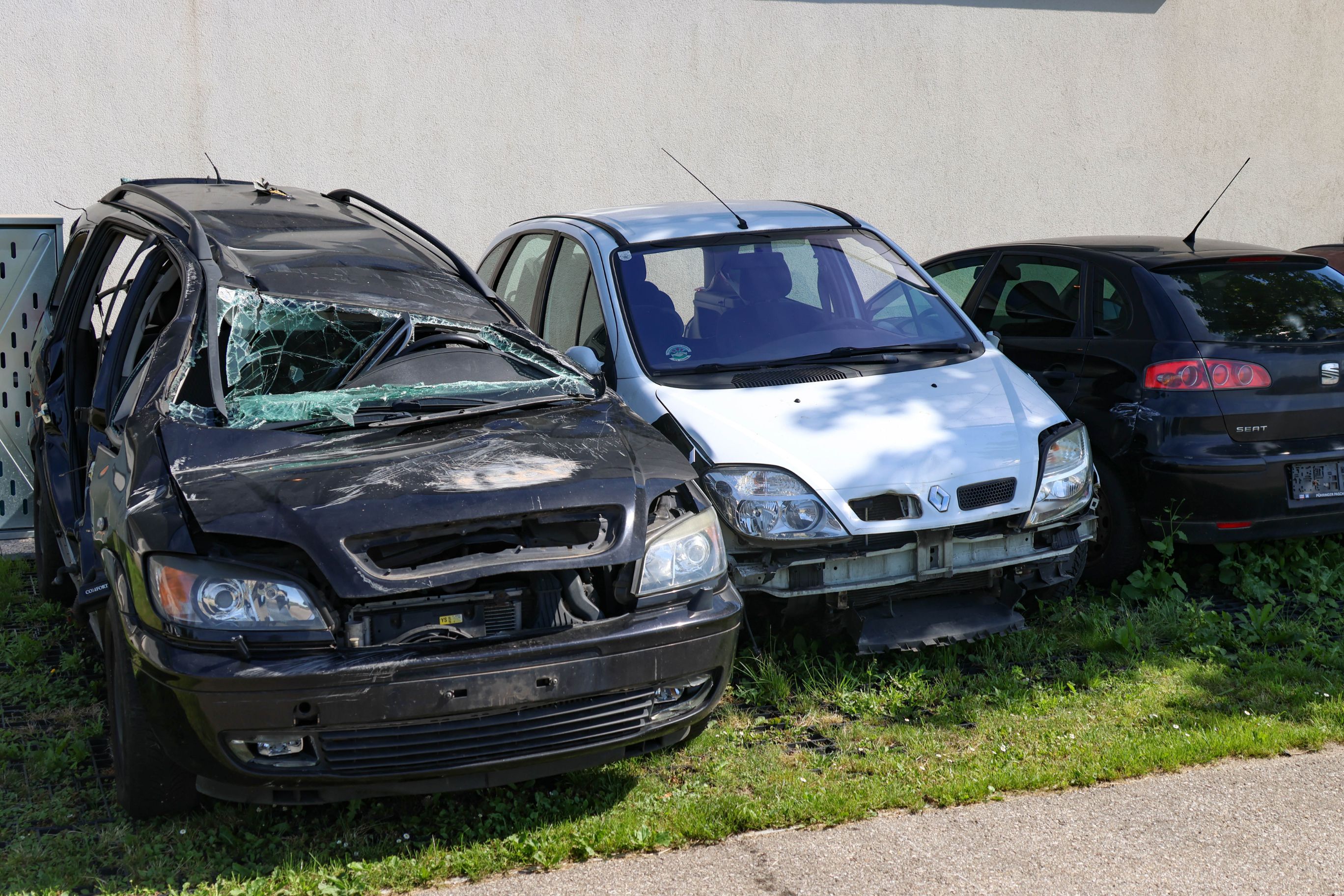 In Pasching bei Linz sorgt ein 10-Jähriger für Unruhe. Auf diesem Schrottplatz stahl er mit einem Zweiten ein Auto und fuhr davon.