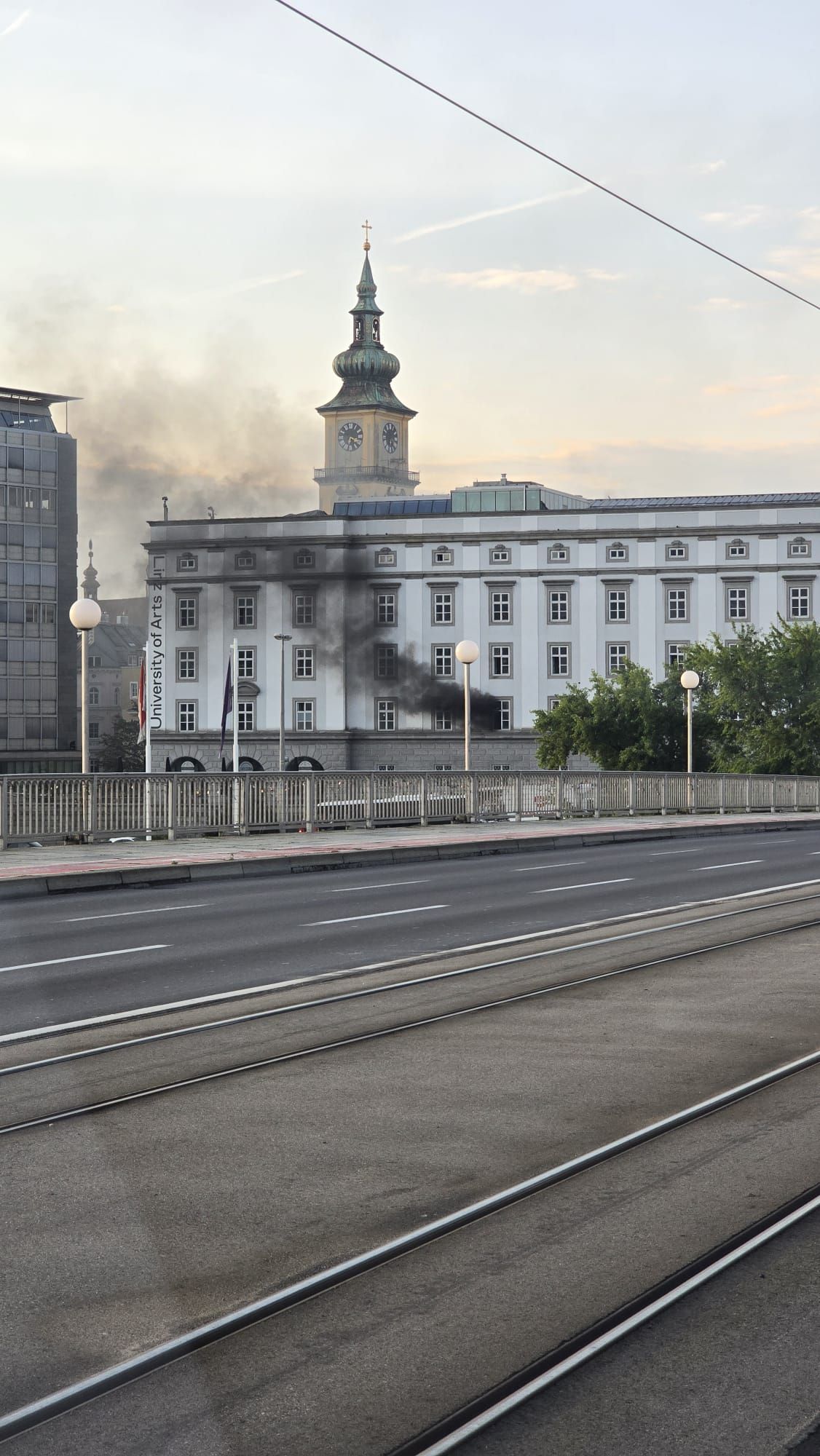 An der Linzer Kunstuni brannte es am Montag in der Früh.