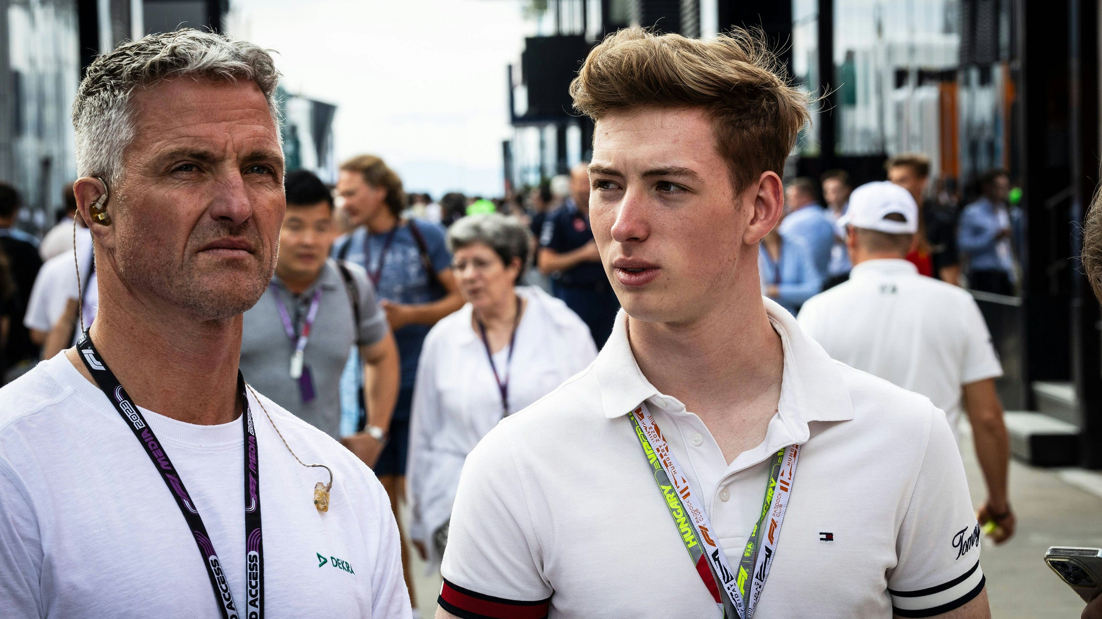 Sky-Reporter Ralf Schumacher links und sein Sohn David Schumacher. HUN, Formel 1, Hungaroring, Hungary, 21.07.23 HUN, Formel 1, Hungaroring, Hungary, 21.07.23 Budapest *** Sky Reporter Ralf Schumacher left and his son David Schumacher HUN, Formula 1, Hungaroring, Hungary, 21 07 23 HUN, Formula 1, Hungaroring, Hungary, 21 07 23 Budapest Copyright: xFoto:xEIBNER/ThomasxFuesslerx EP_tfr
