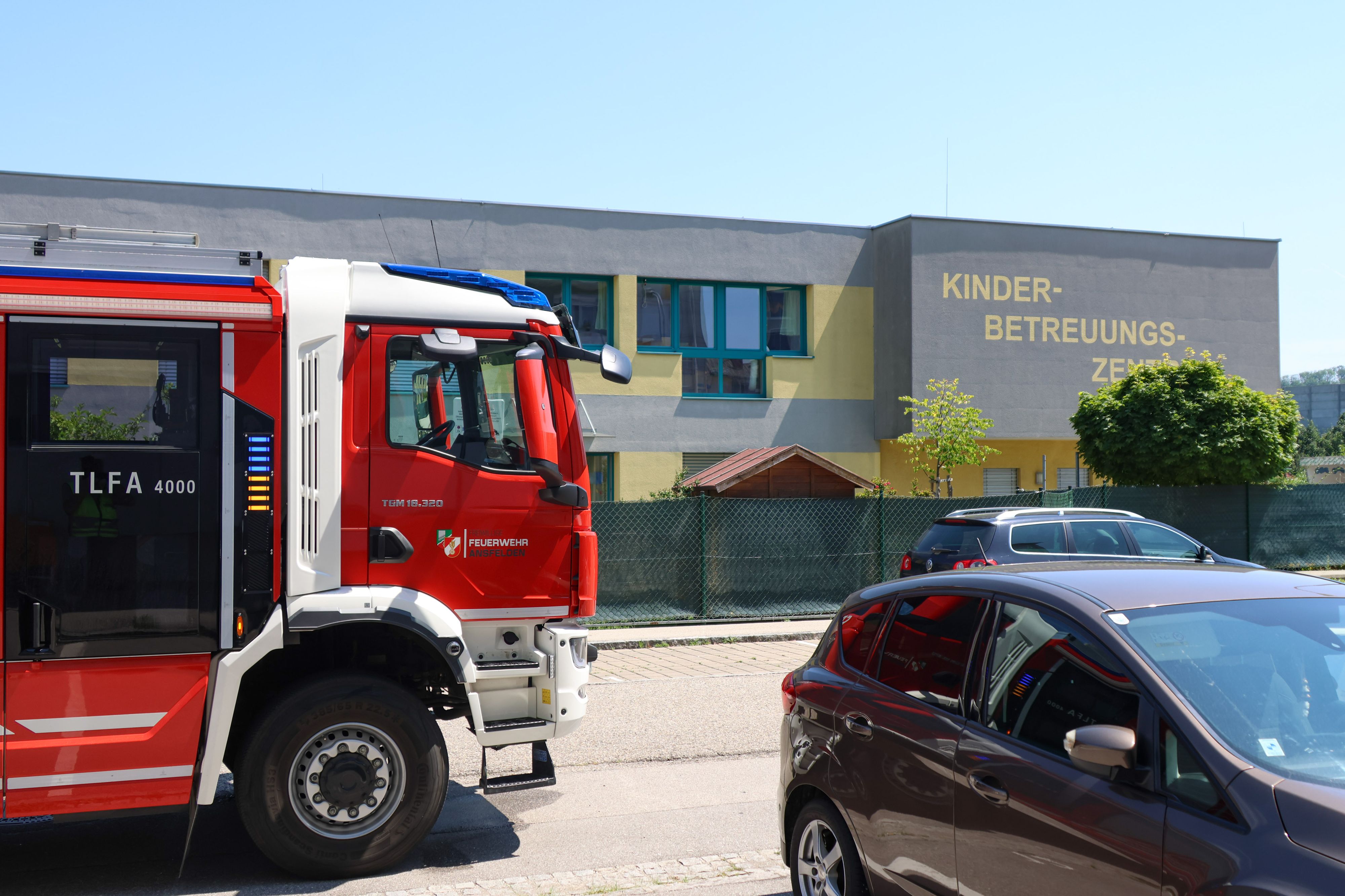 Vier Feuerwehren wurden Montagmittag nach Ansfelden (Bez. Linz-Land) gerufen.