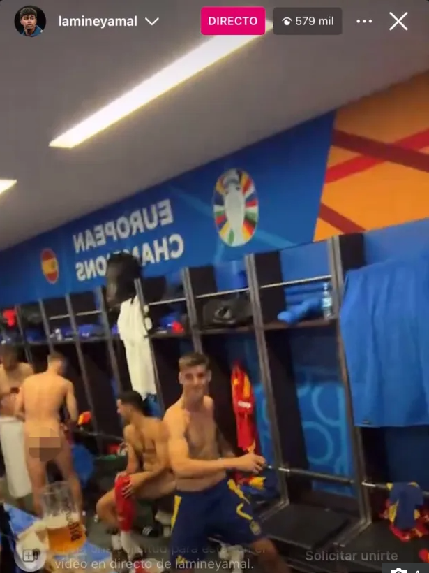 Lamine Yamal ging in der Kabine auf Instagram live.