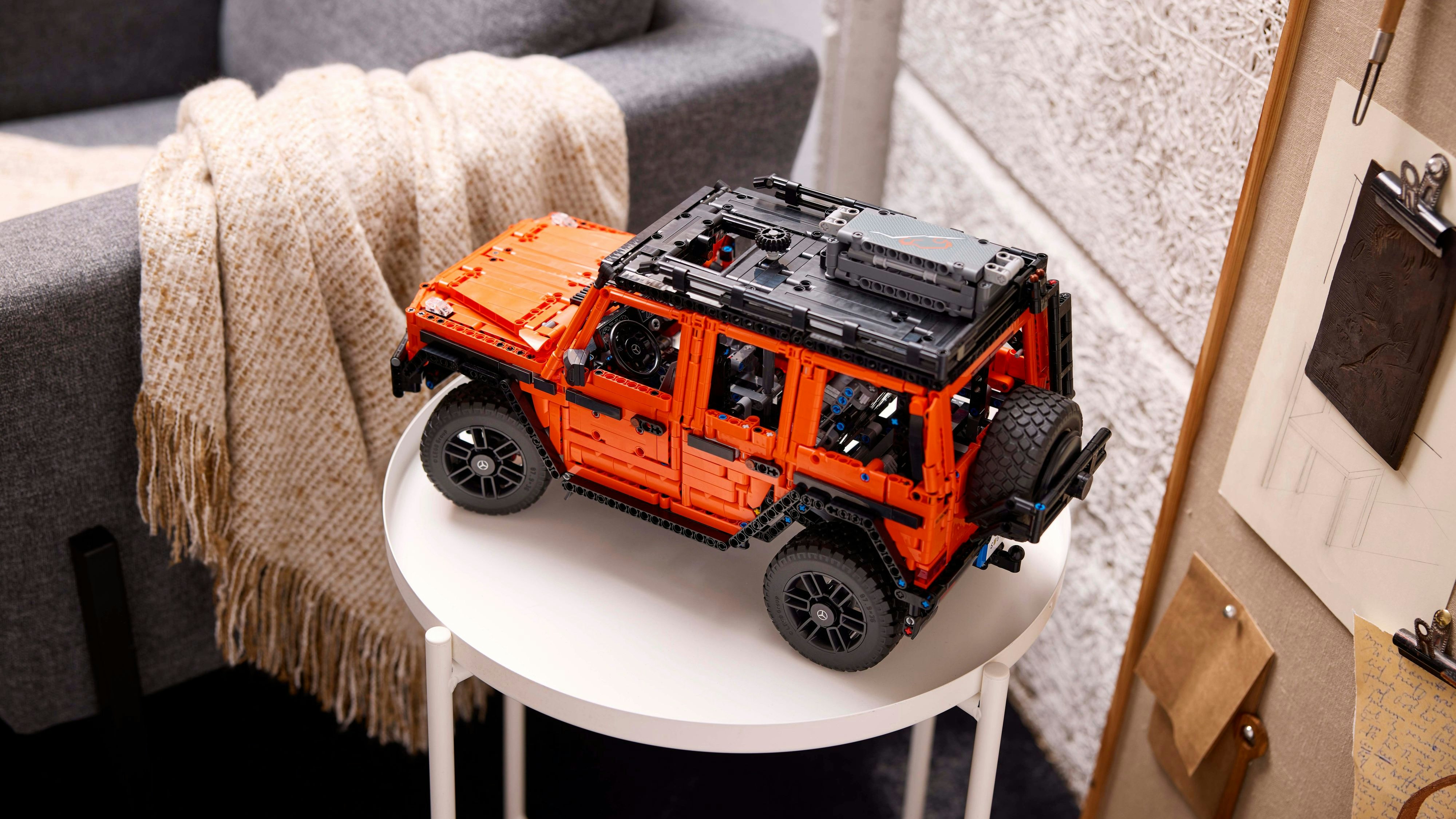 Das Modell ist eine authentische Nachbildung der G-Klasse.