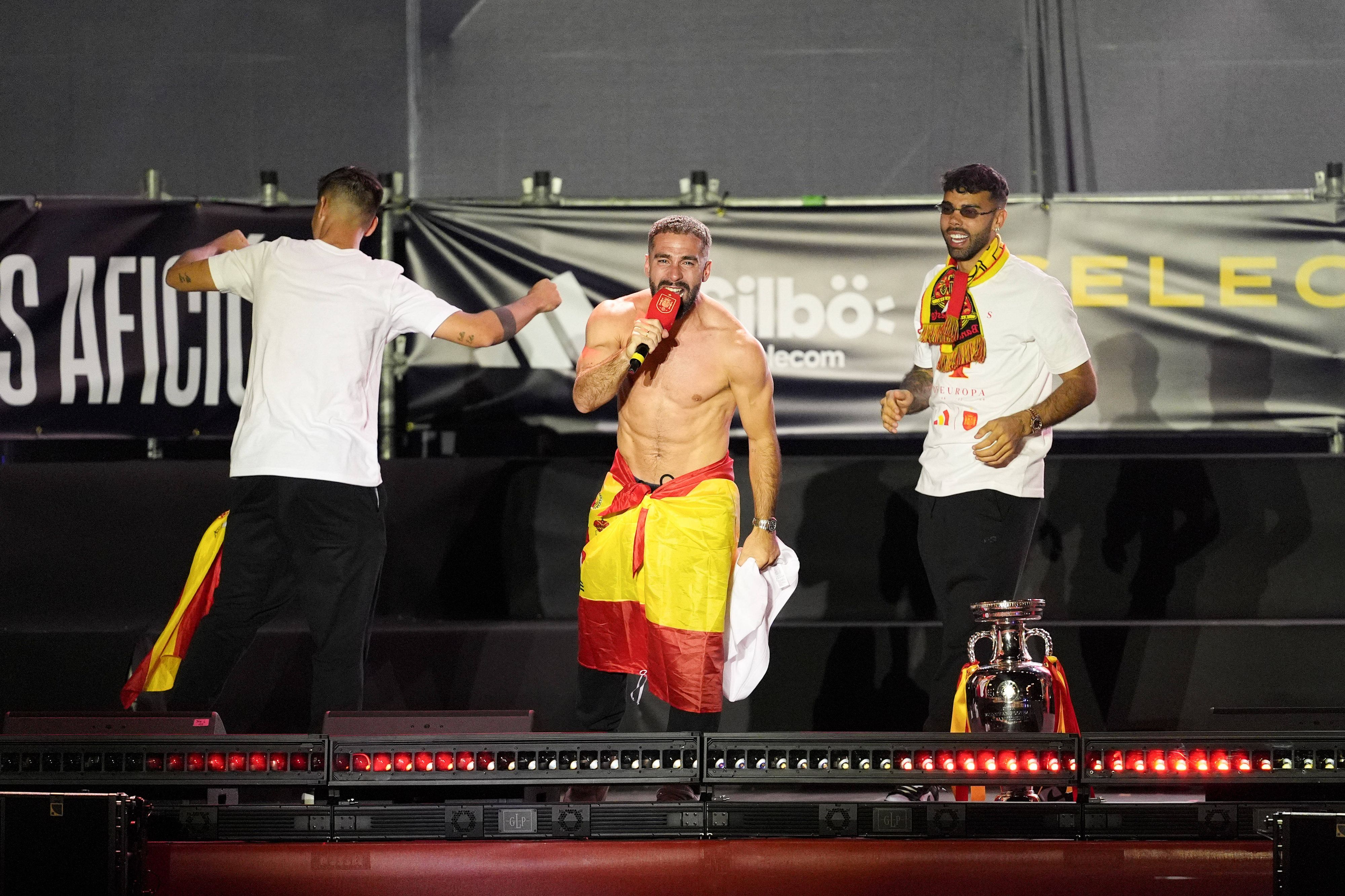 Heute.at - Spanier sticheln: Deutsche Zigarettenholen geschickt