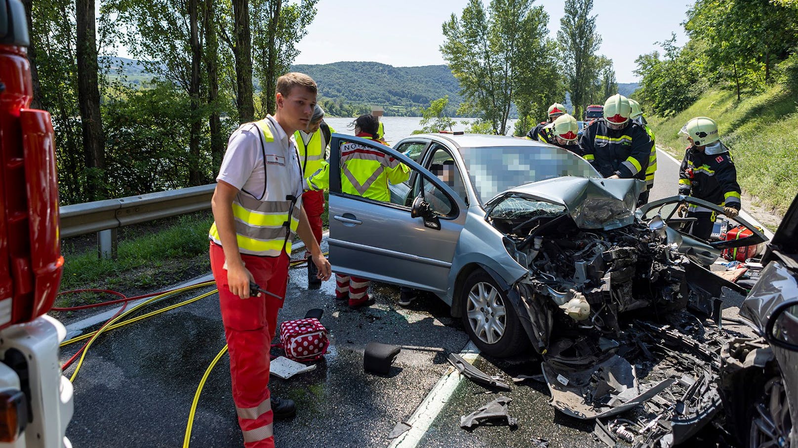 Tödlicher Verkehrsunfall auf der B3 zwischen Stein und Tothenhof