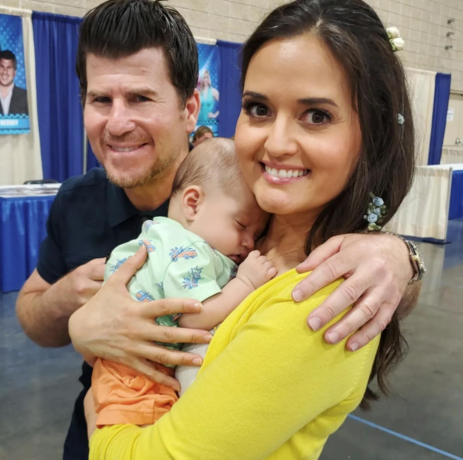 Jason Hervey mit Enkel Shia und "Wunderbare Jahre"-Co-Star Danica McKellar