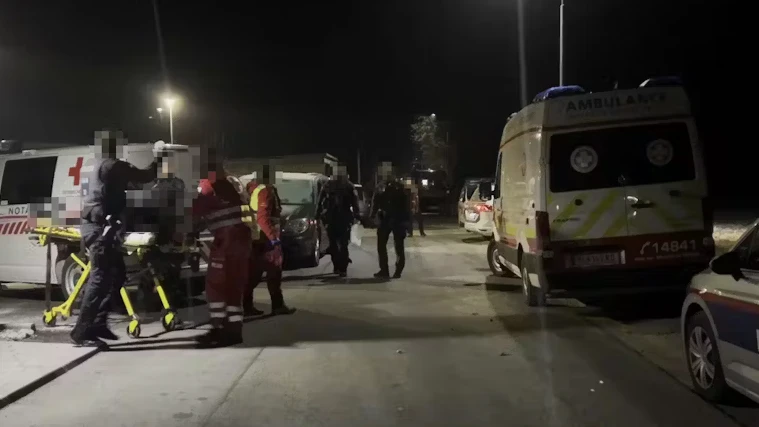 Bluttat in Traismauer: Rettungskräfte vor Ort am 10. Jänner 2024