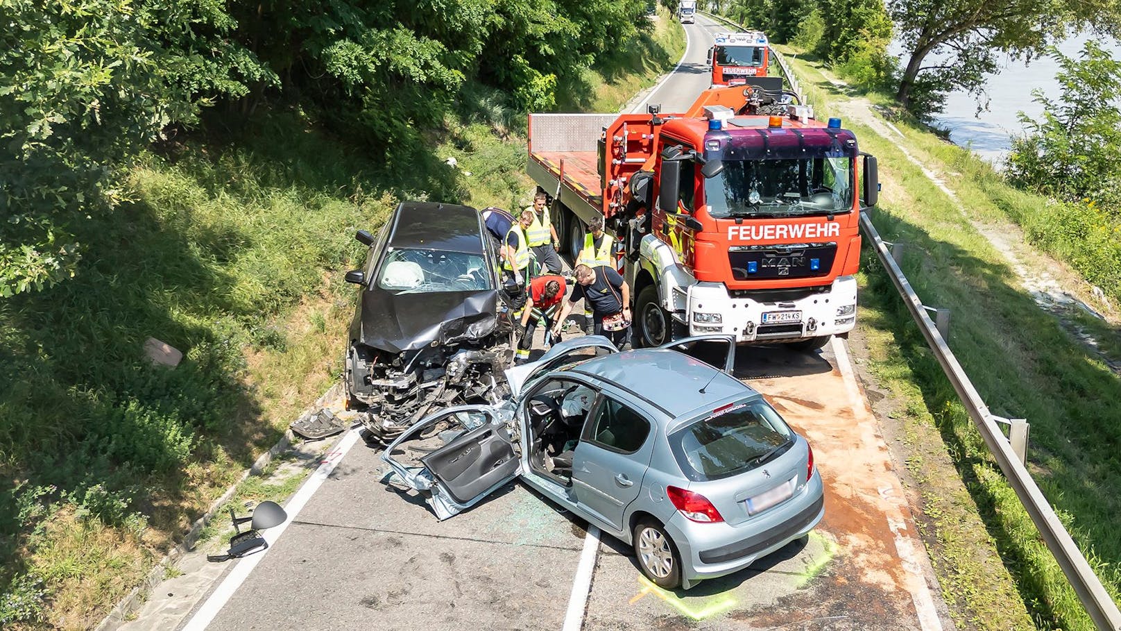 Tödlicher Verkehrsunfall auf der B3 zwischen Stein und Tothenhof