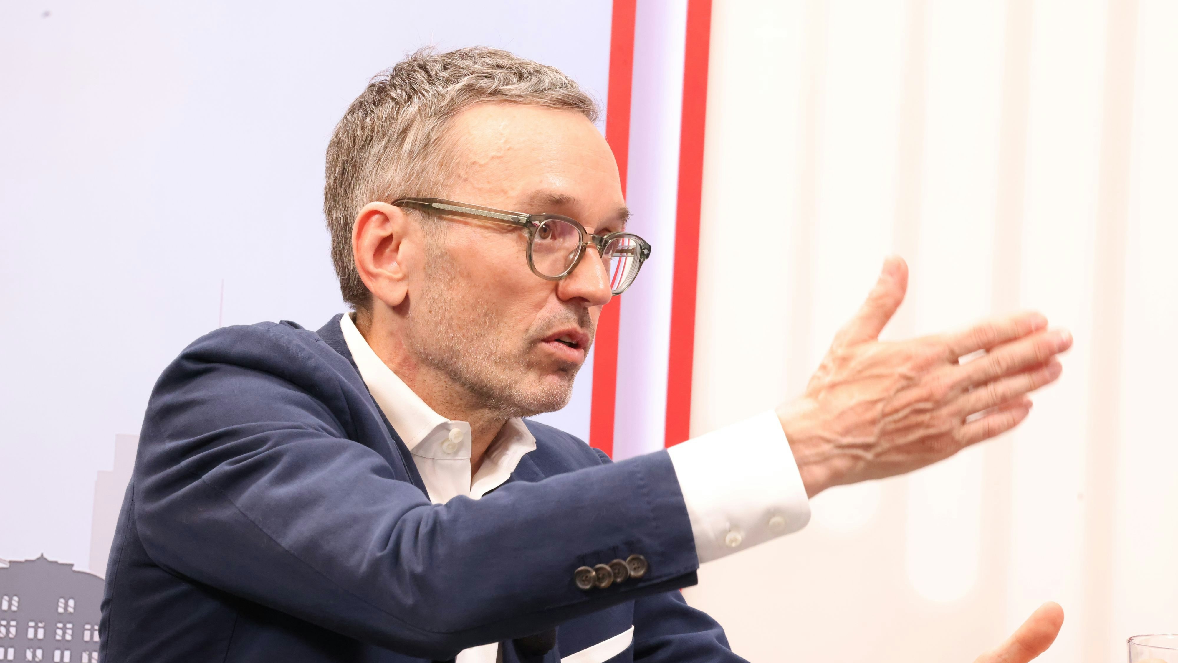 Herbert Kickl und Kollegen sind empört über das Vorgehen der EU-Kommission.