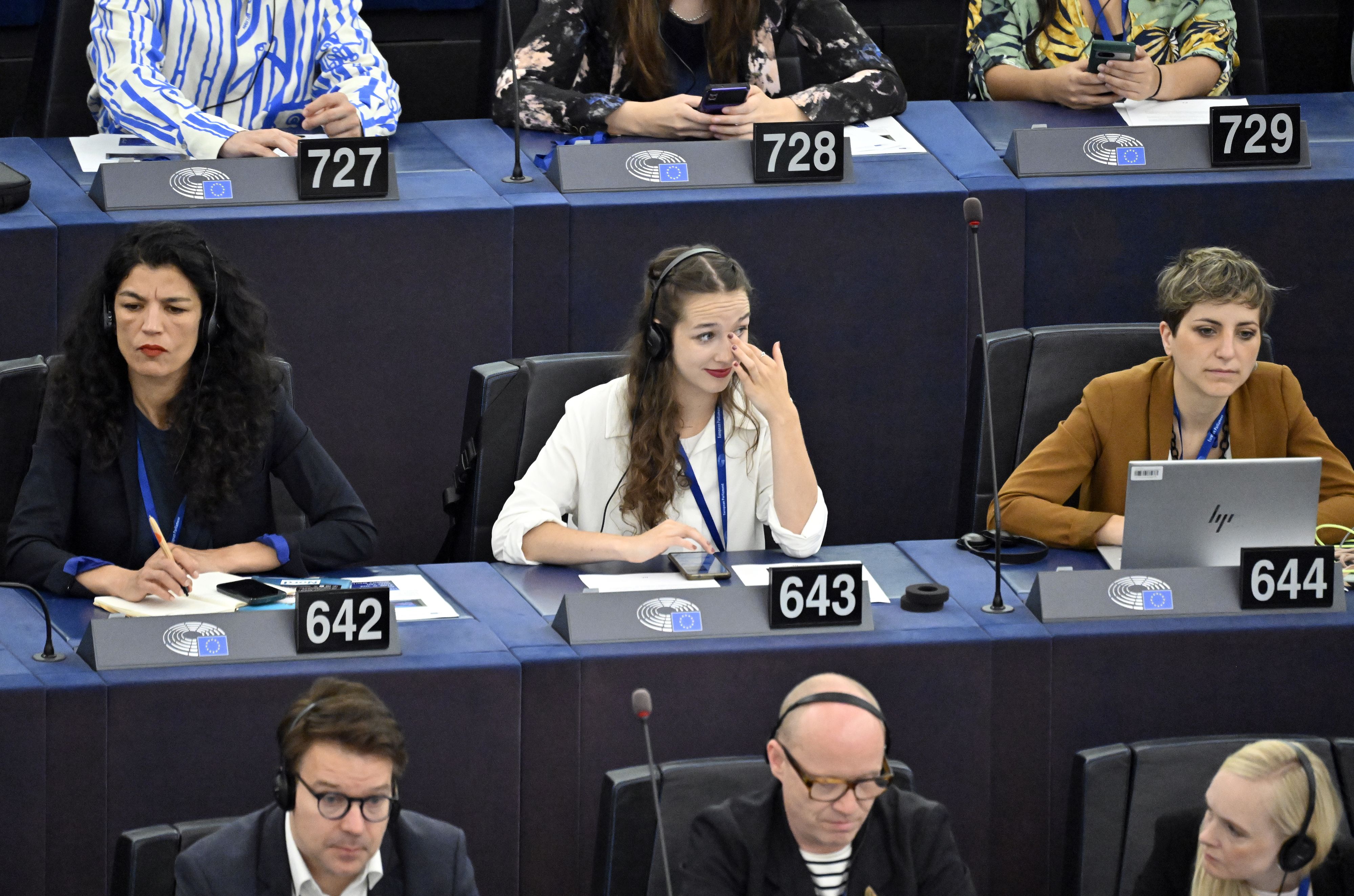 Lena Schilling, EU-Abgeordnete der Grünen, soll nun 4.000 Euro Strafe zahlen.