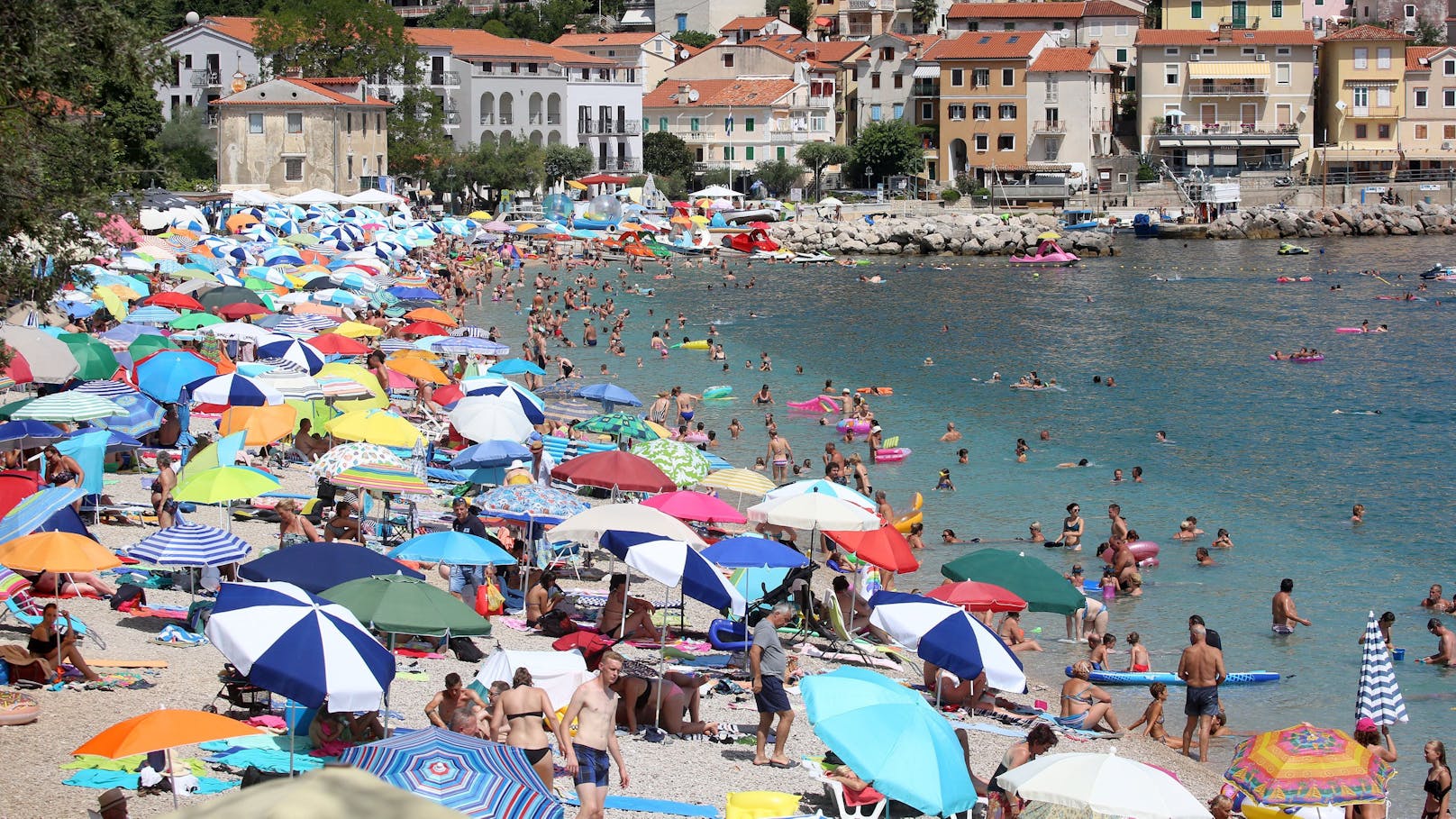 In Split ergaben Messungen am Dienstagmorgen 26,8 Grad Meerestemperatur.