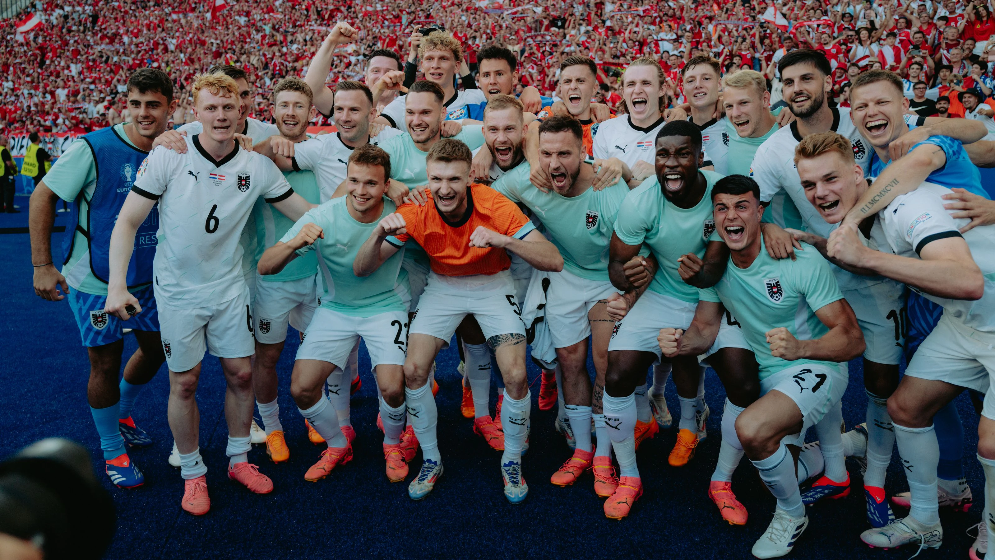 Das ÖFB-Team jubelt über den Sieg gegen Niederlande bei der Fußball-EM 2024