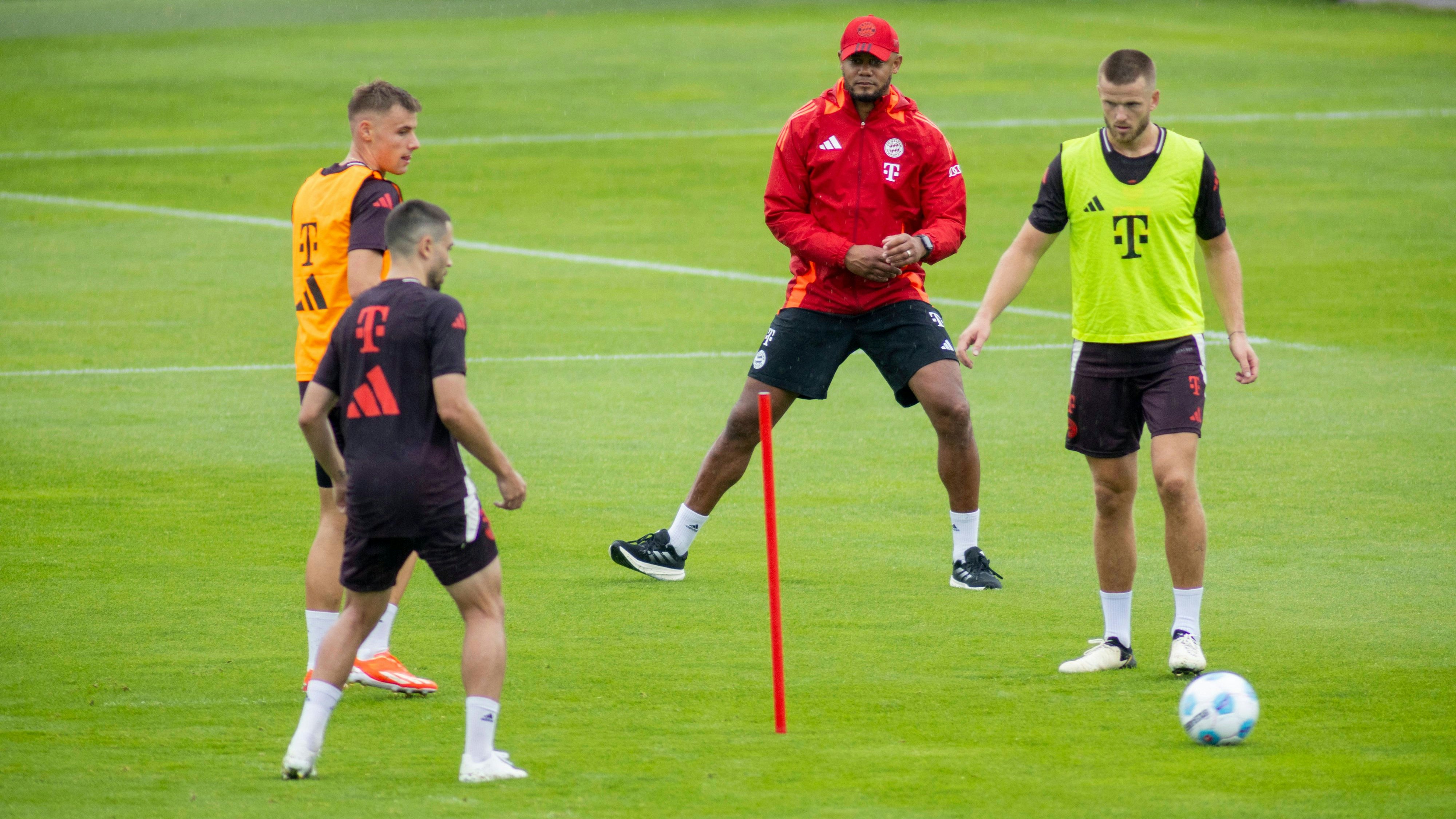 Vincent Kompany bei einer der ersten Trainingseinheiten bei den Bayern.