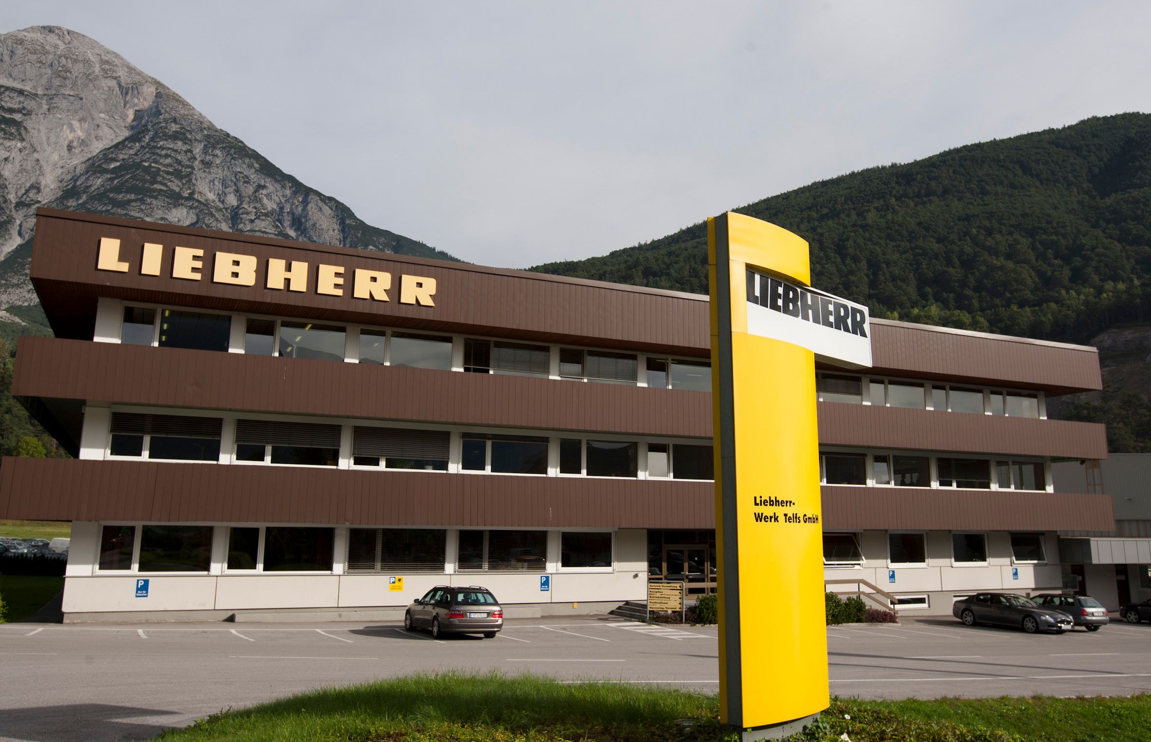Am Standort Lienz will Liebherr Hausgeräte-Hersteller Liebherr bis zu 960 Mitarbeiter in Kurzarbeit schicken.