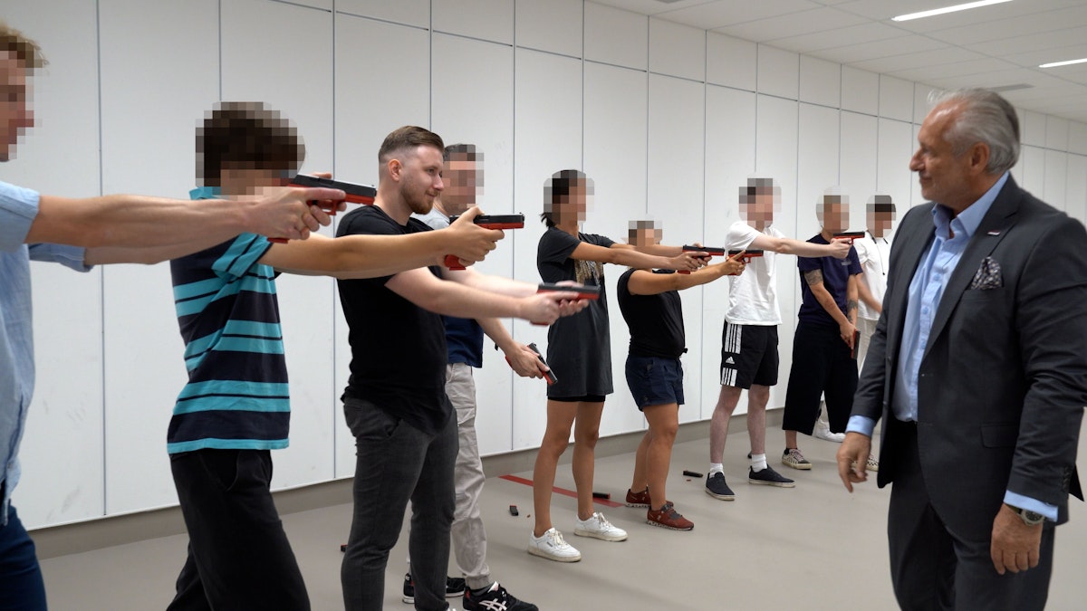 Trainieren wie Polizei! "Heute" ballert aus allen Lagen
