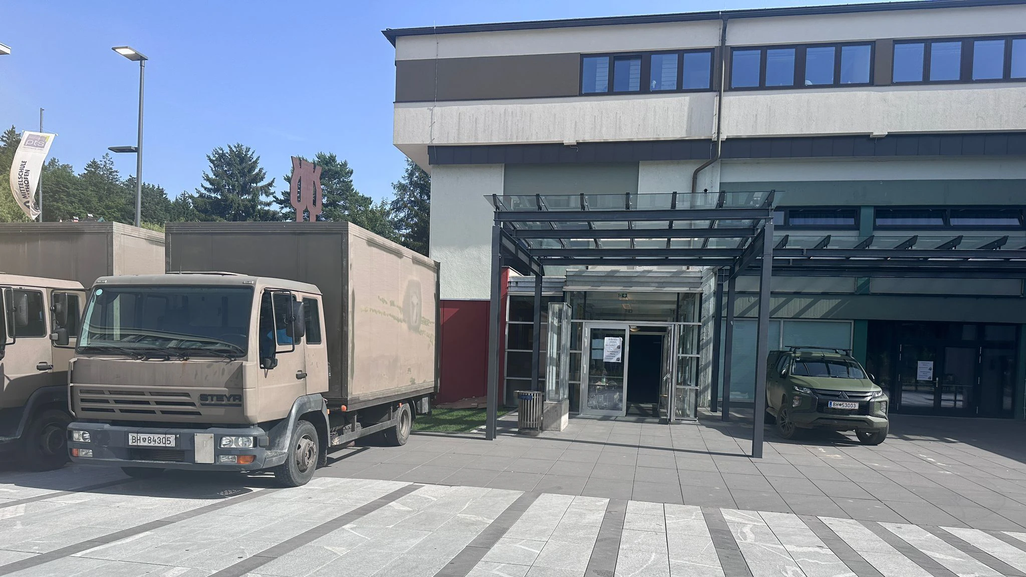 Der Steyr ÖSN-Transporter war vor dem Kulturhaus in Althofen abgestellt.