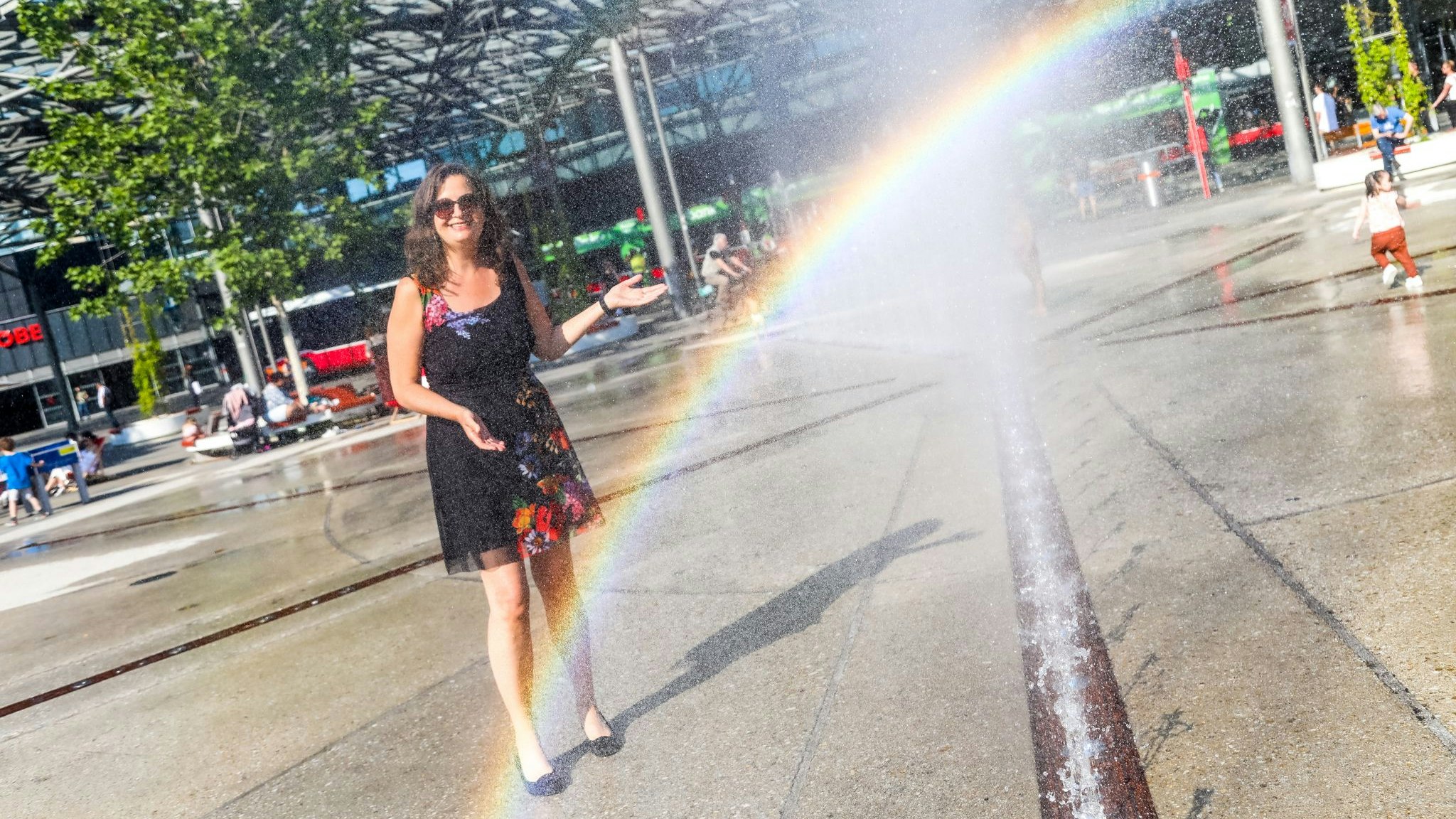 Stadträtin Ulli Sima am umgestalteten Praterstern.