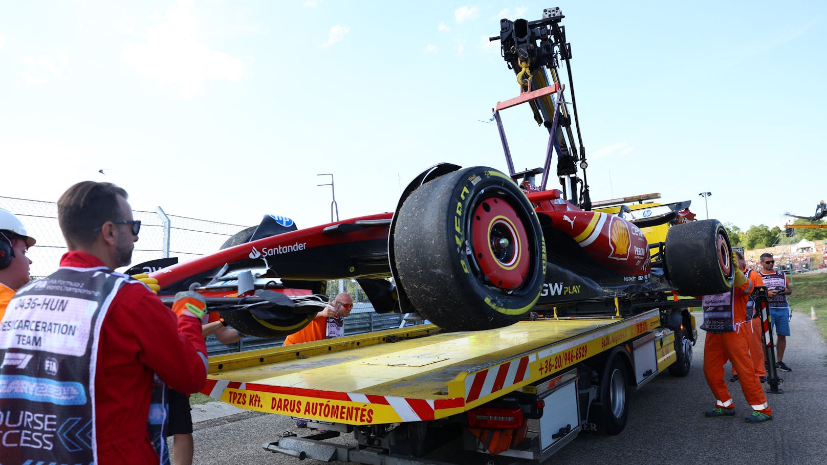 Leclerc wirft Ferrari weg, beinahe zweiter wilder Crash