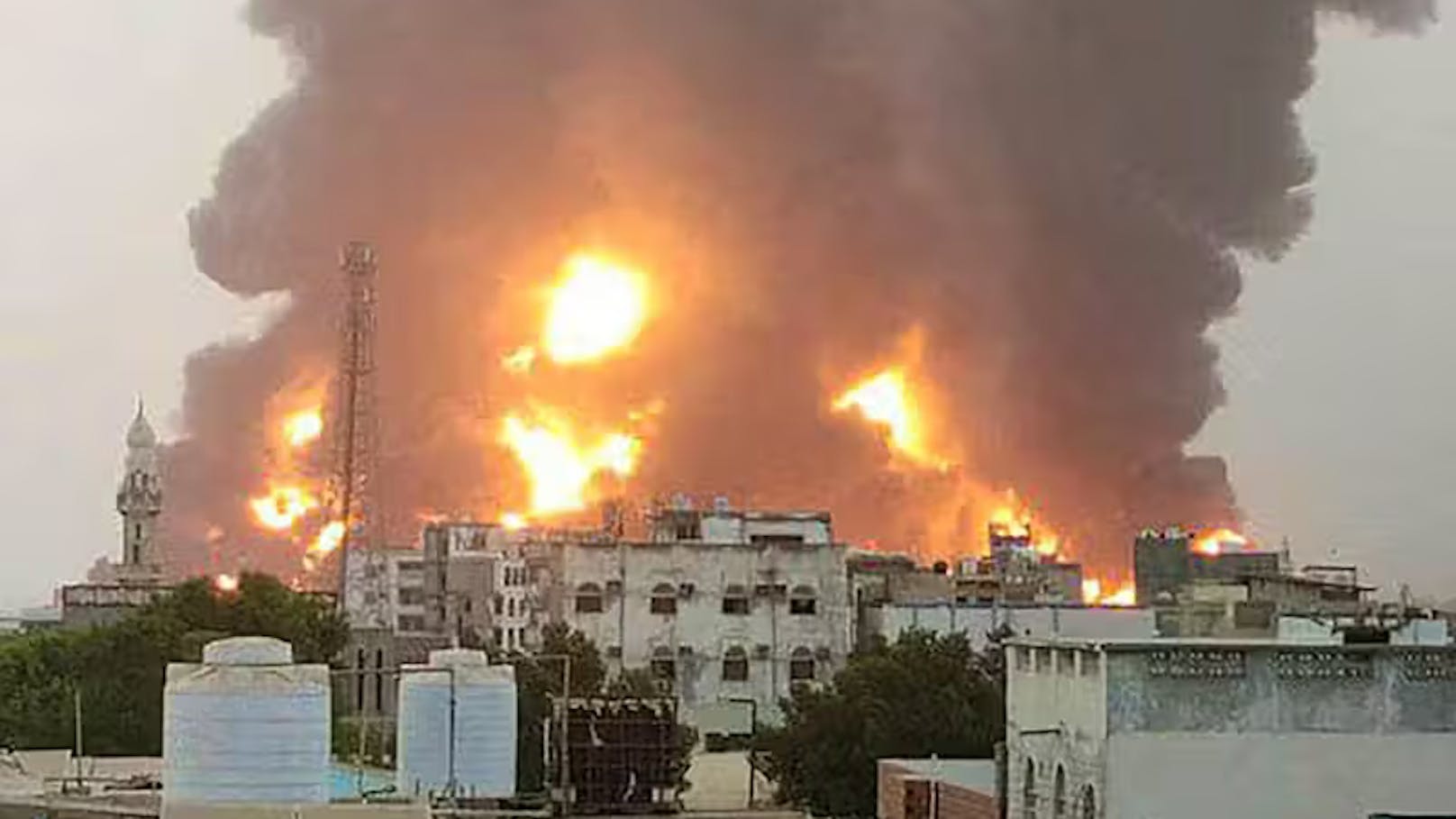 Israel greift Huthi-Hafenstadt an – mehrere Opfer