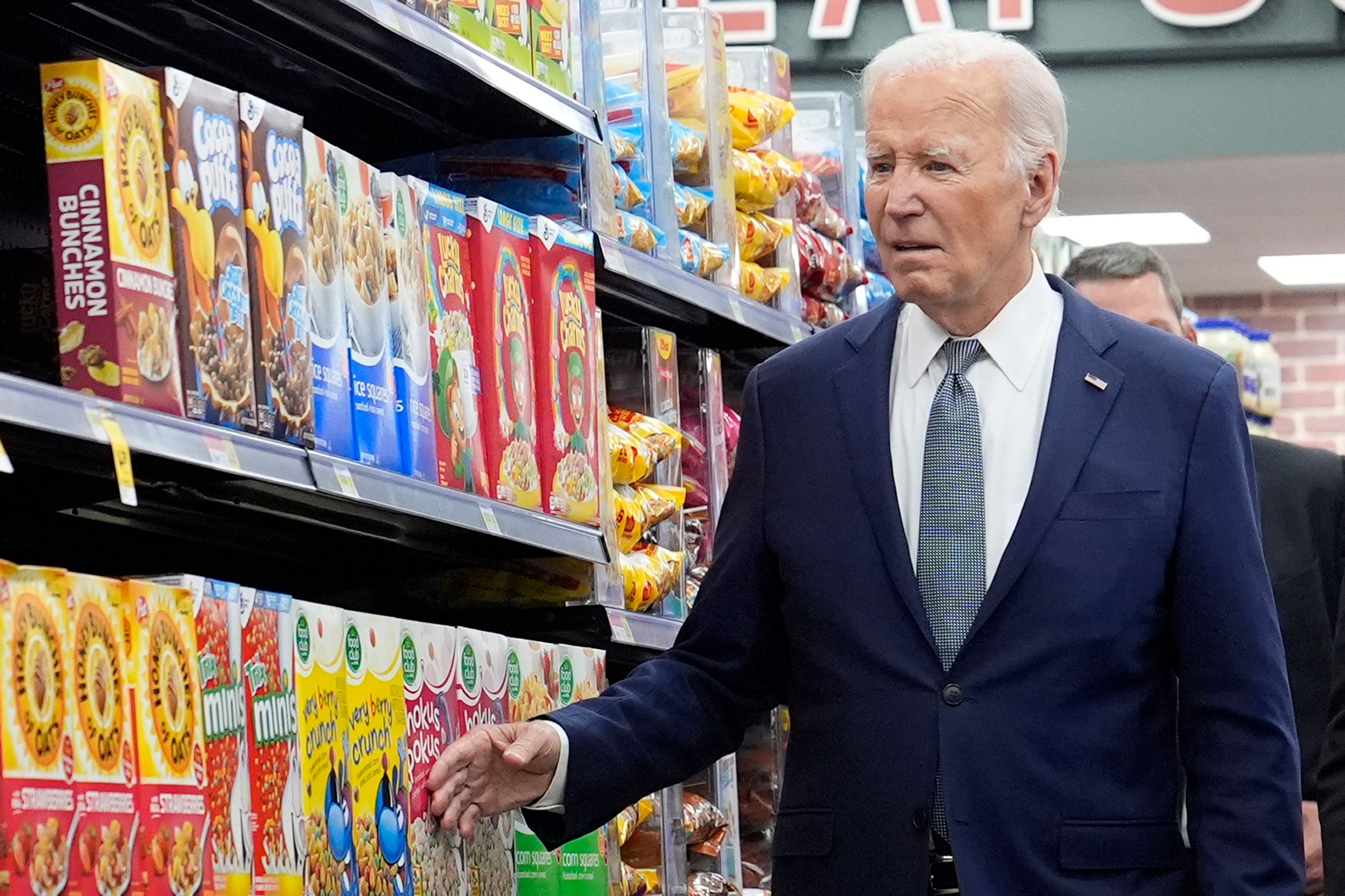 US-Präsident Joe Biden besucht auf seiner Wahlkampftour auch Mario's Westside Market in Las Vegas.