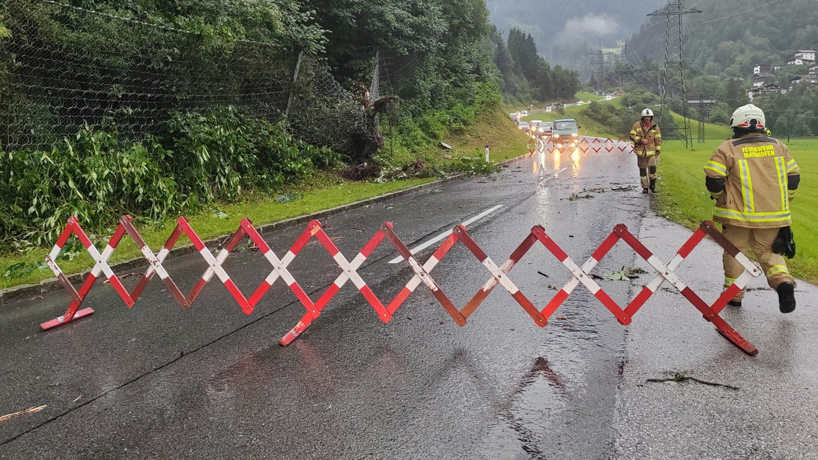 Aufgrund eines Unwetters kam es am Sonntag (21.07.2024) zu zahlreichen Einsätzen im Zillertal. 