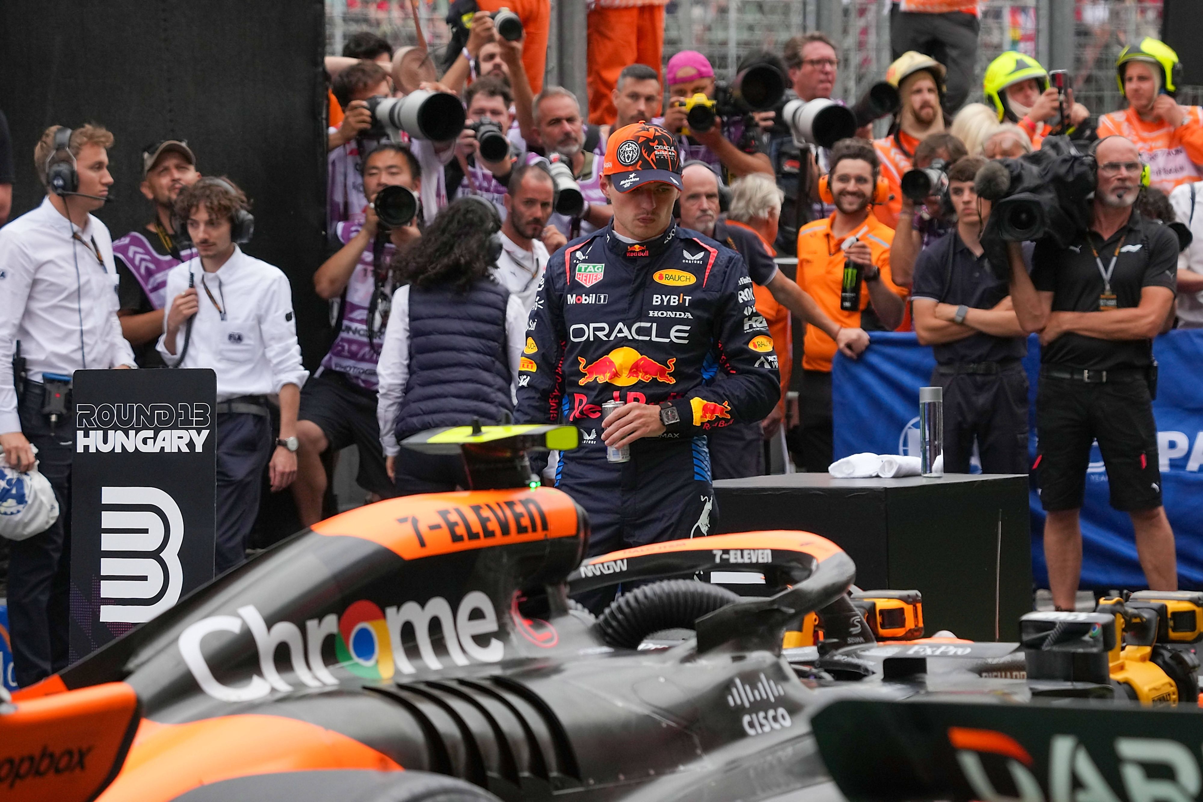 Im Qualifying von Ungarn musste sich Max Verstappen hinter den beiden McLarens anstellen.