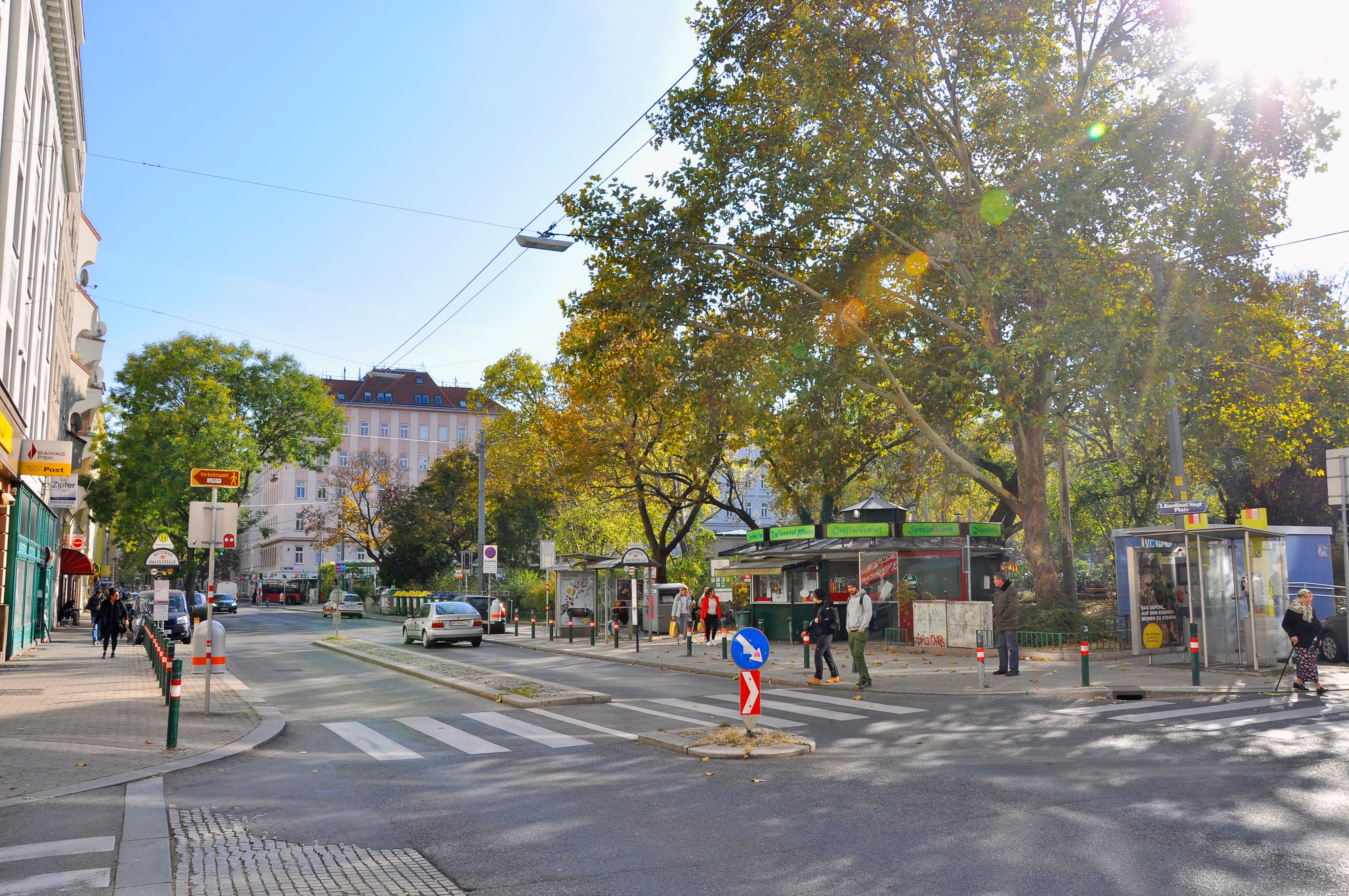 Der Unfall passierte am Kardinal-Nagl-Platz in Wien.