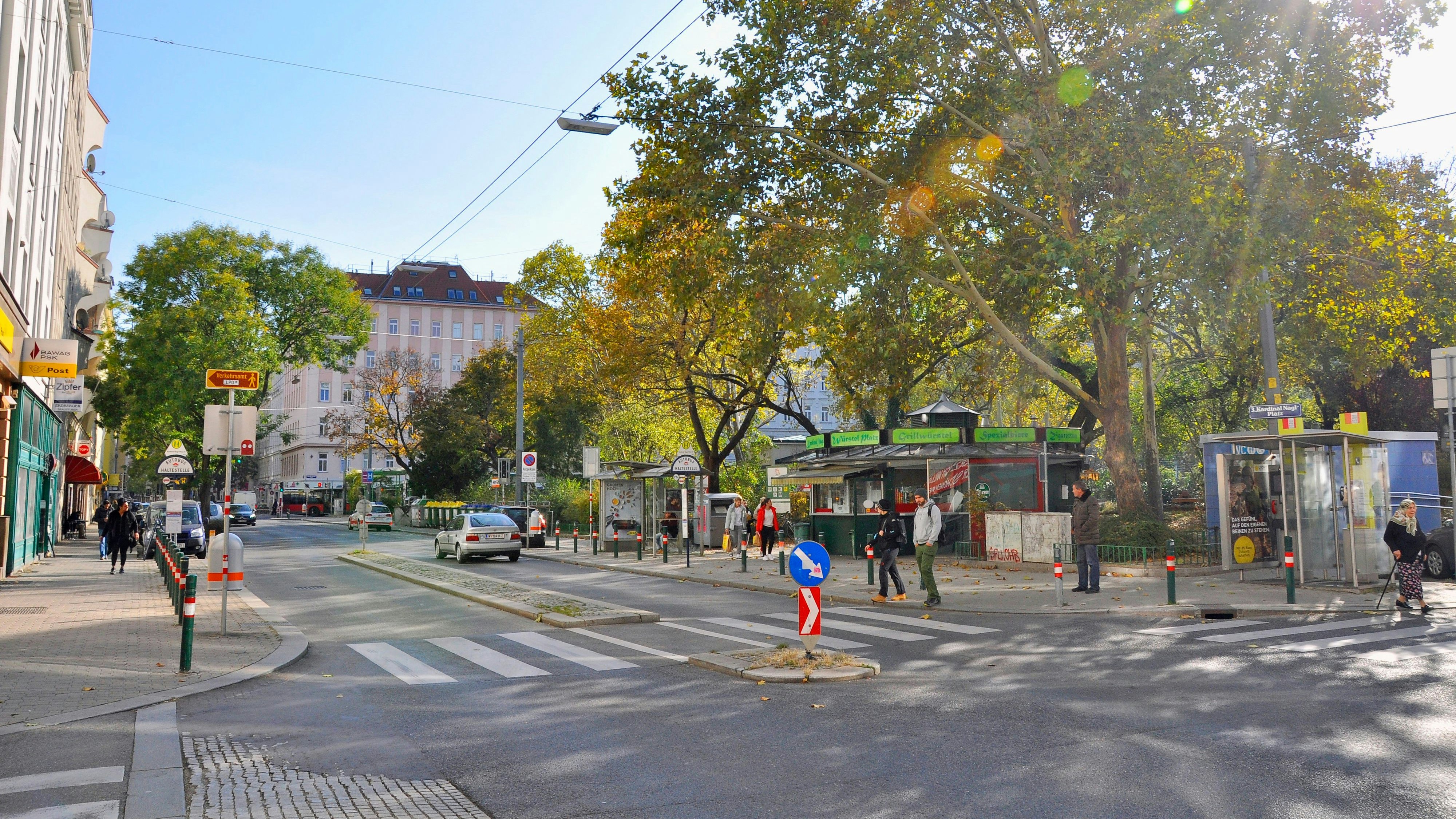 Der Unfall passierte am Kardinal-Nagl-Platz in Wien.