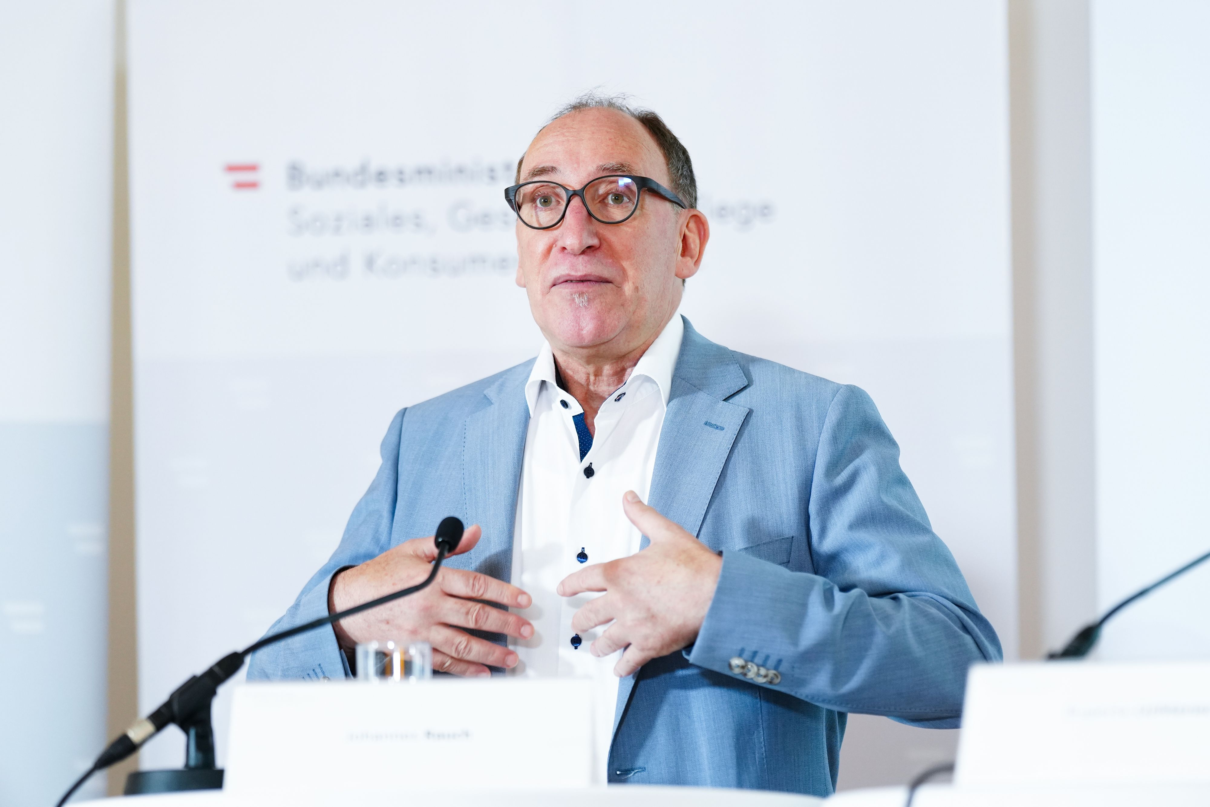 Insgesamt zahlte das Pflegestipendium bislang 107,9 Millionen Euro aus. (Archivbild)