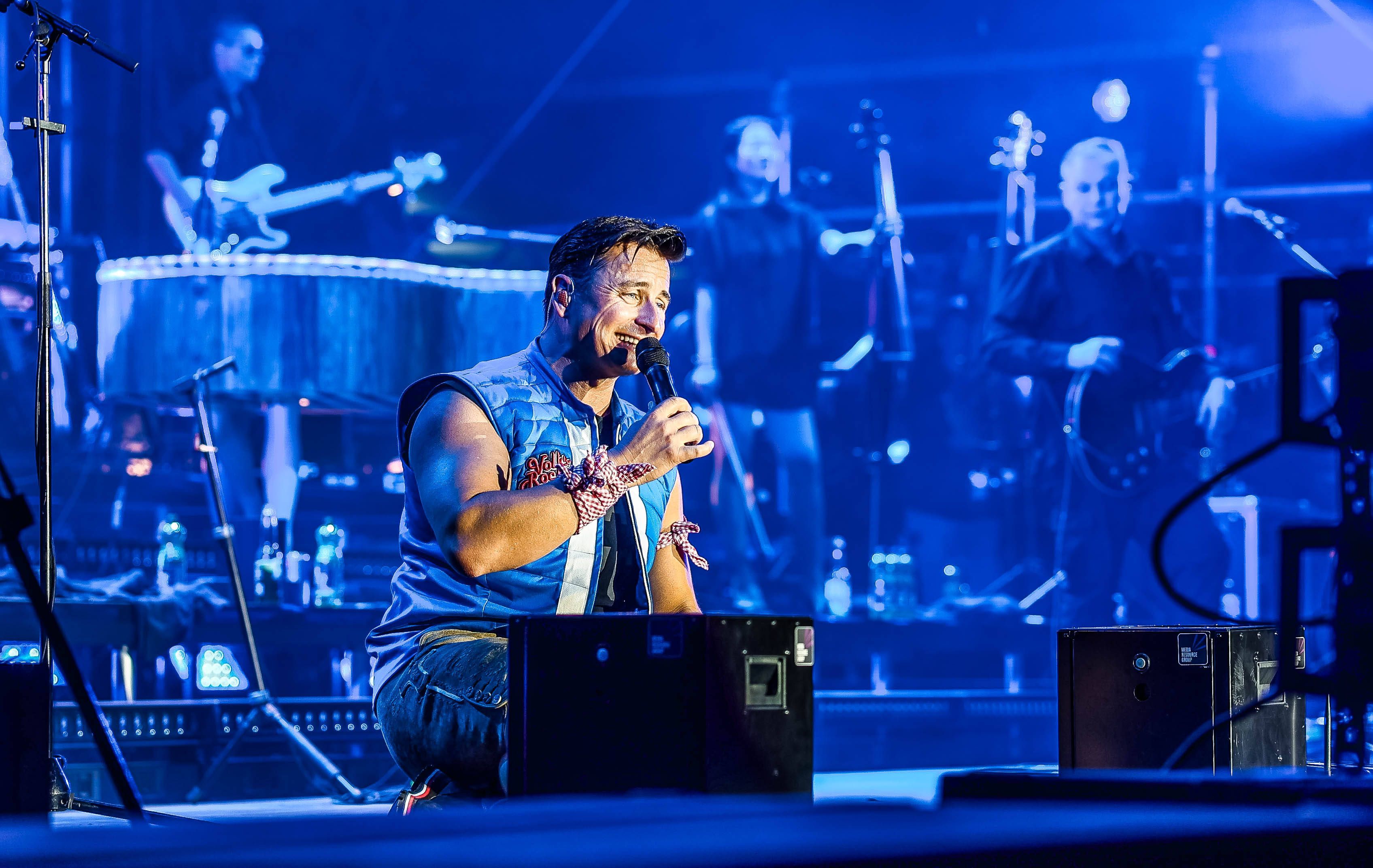 Andreas Gabalier zieht es nach seiner Tour weit weg