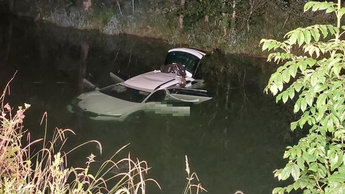 Heute.at - Alkolenker hat Tod vor Augen – entkommt ganz knapp
