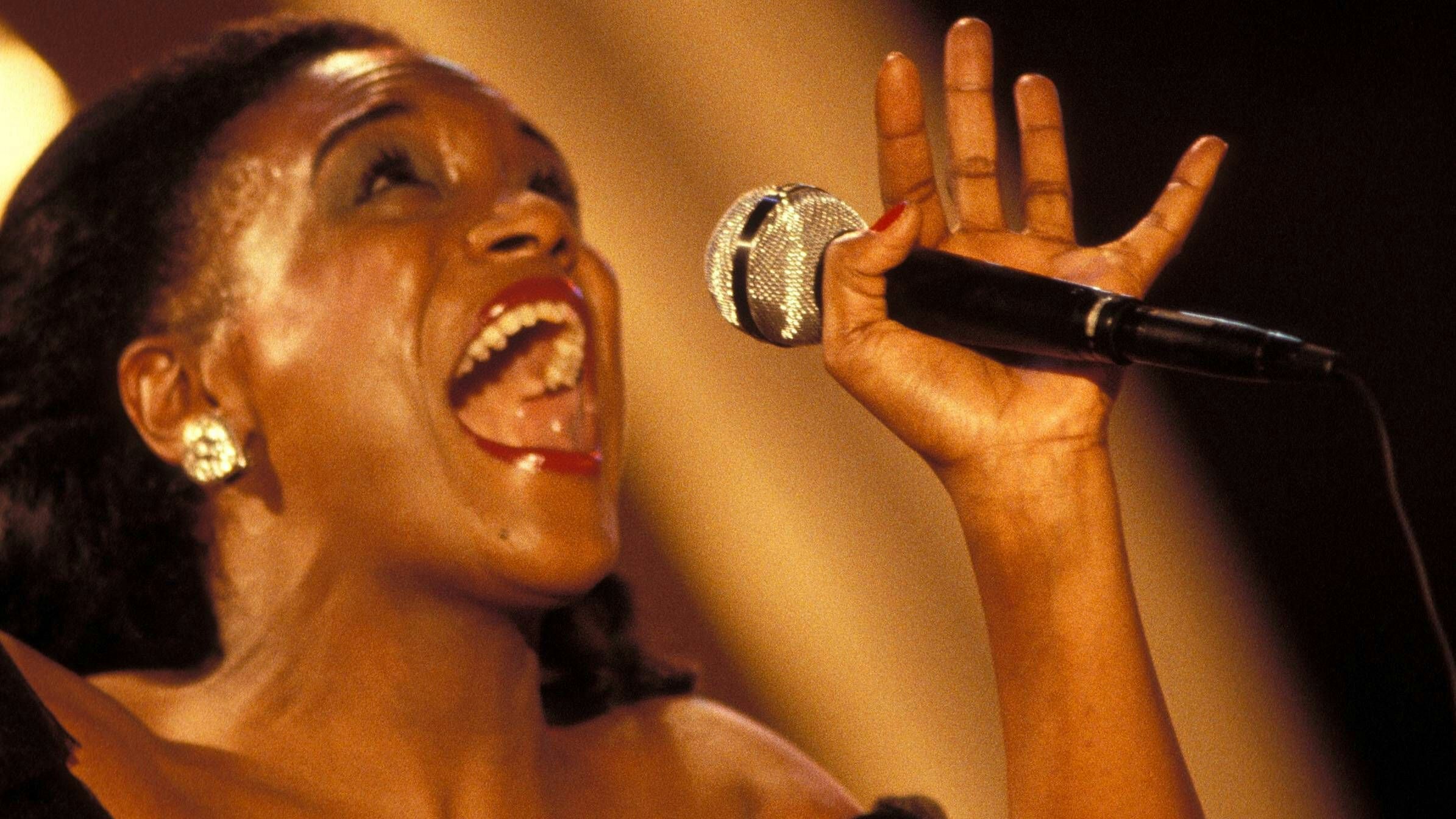 Bildnummer: 50171555  Datum: 15.09.1984  Copyright: imago/Frinke Sängerin Evelyn Thomas (USA), Personen , ; 1984, Musikerin, Sängerin, Sänger, Musiker, Gospel, Pop; , hoch, Kbdia, Einzelbild, close, Musik, Kunst, Deutschland, Aktion, People / Konzerte; Aufnahmedatum geschätzt