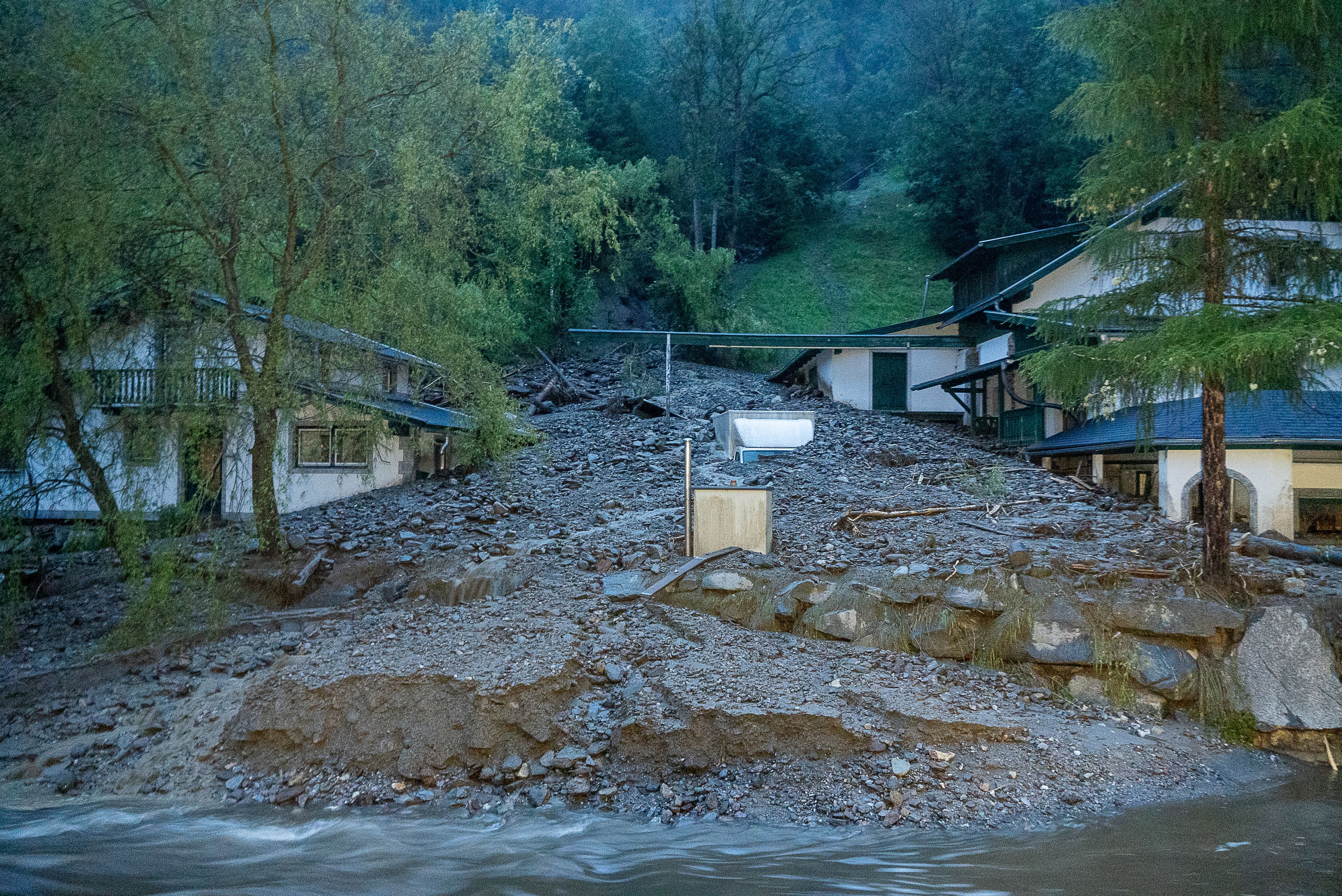 Die Bewohnerin des gefährdeten Hauses wurde evakuiert.