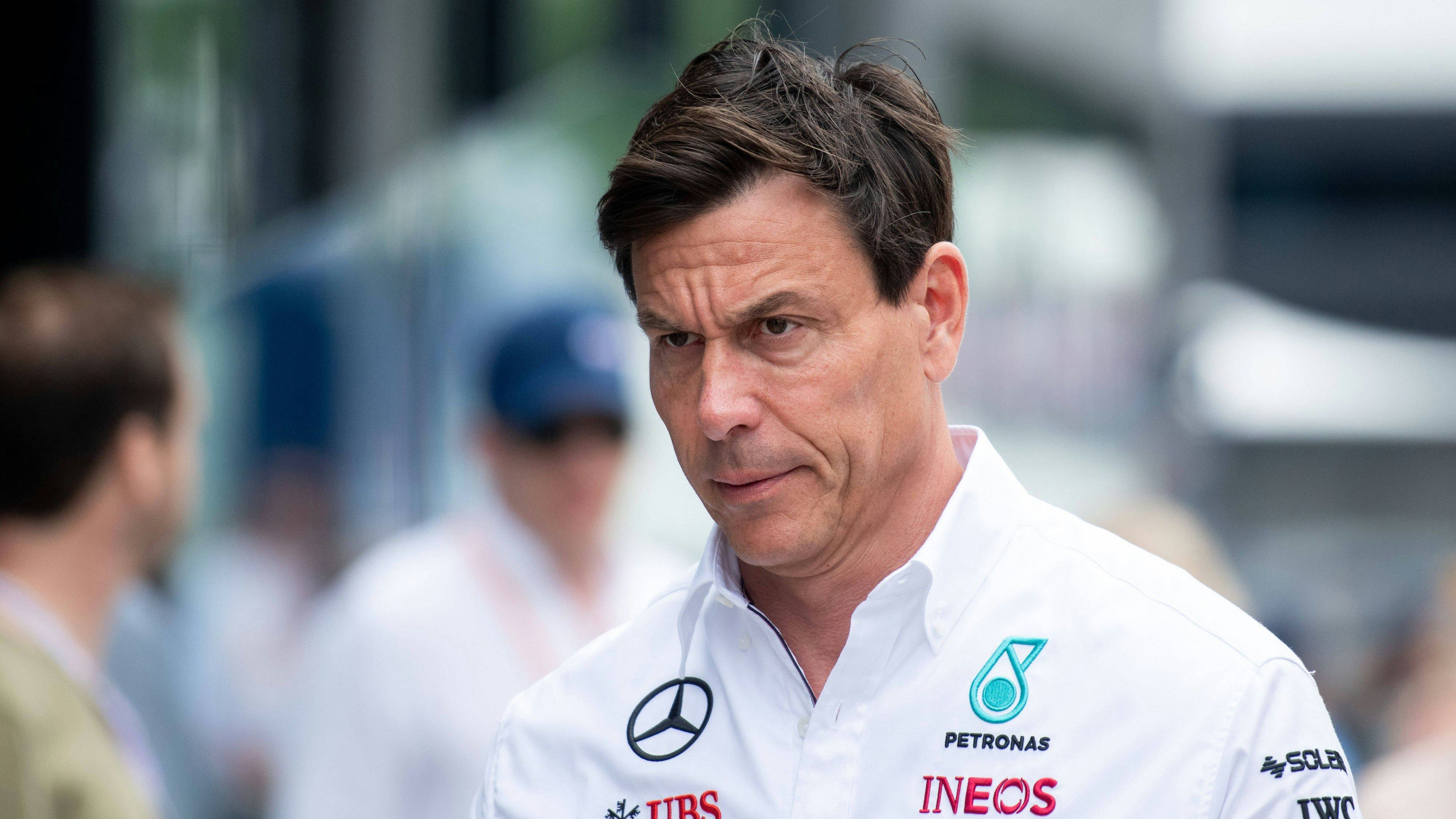 Heute.at - Roms Taxifahrer sauer auf Wolff: Langsam wie Mercedes