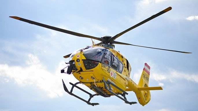 Heute.at - Motorrad kracht in Pkw – Lebensgefährtin von Biker tot