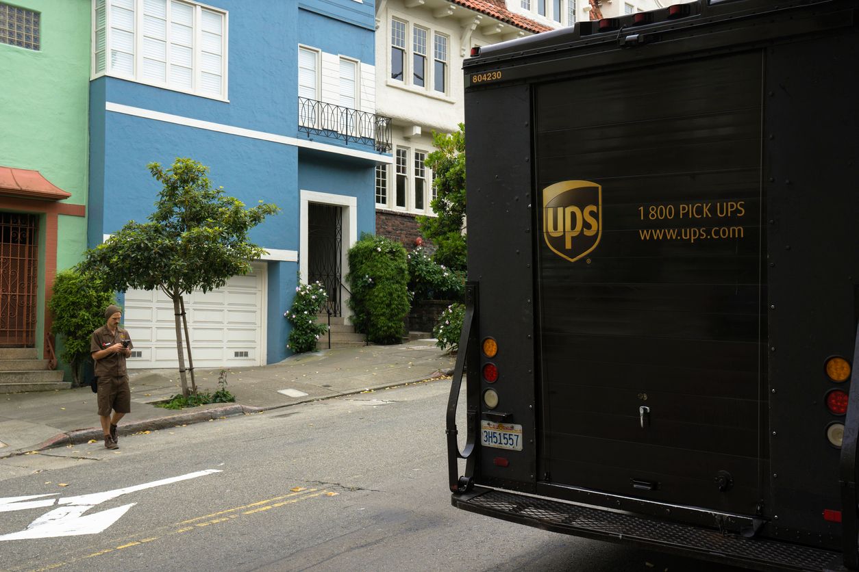 Ein UPS-Bote beging einen folgenschweren Fehler. 