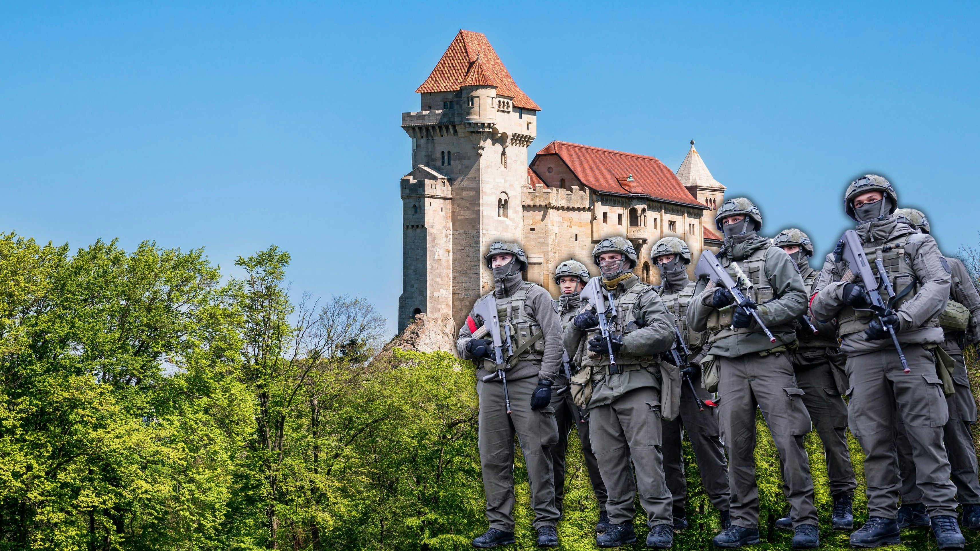 Die Burg Liechtenstein am Kalenderberg, am Rande des Wienerwaldes im Naturpark Föhrenberge (Bezirk Mödling, NÖ)