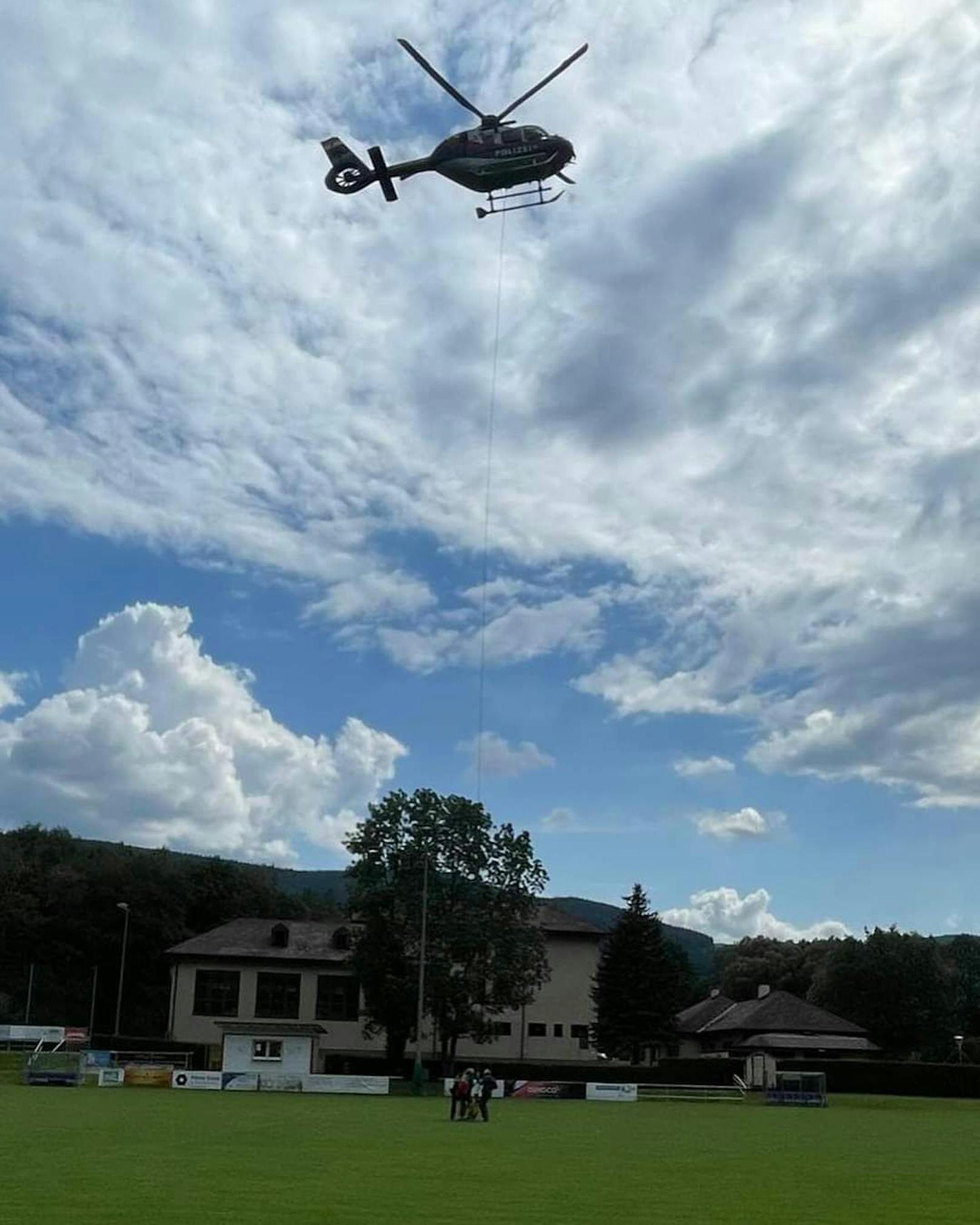 Vater und Sohn in Bergnot: Großer Einsatz mit Bergrettern und Hubschrauber