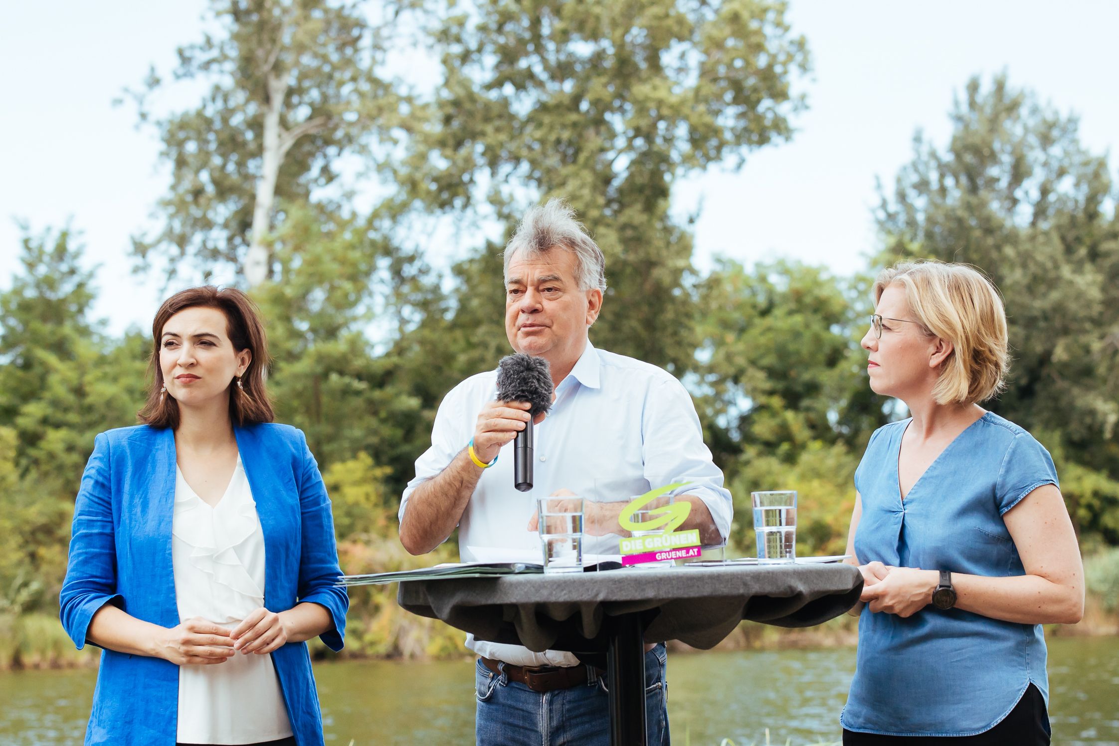 Das grüne Spitzentrio Werner Kogler, Leonore Gewessler und Alma Zadic präsentierte Wasserschutz-Plan.