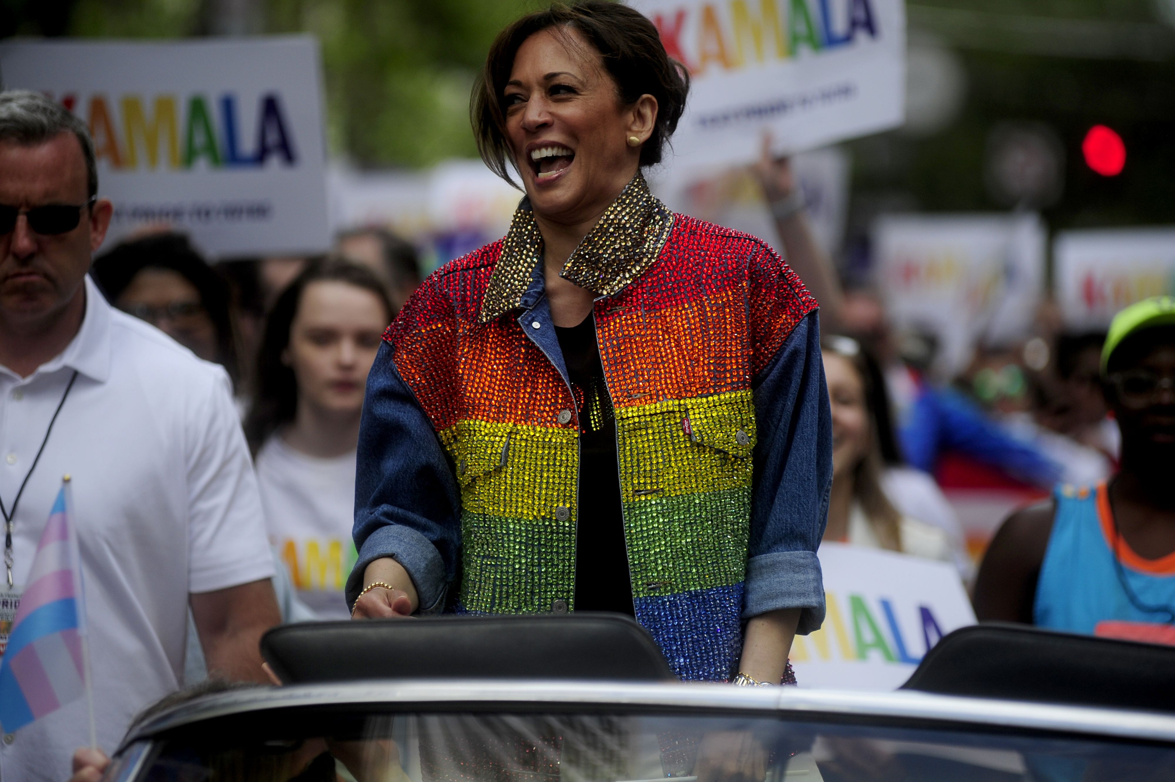 Kamala Harris strahlt nicht nur Professionalität und Kompetenz aus, sondern auch Lebensfreude - und das könnten die USA nach Trump und Biden womöglich dringend notwendig haben.