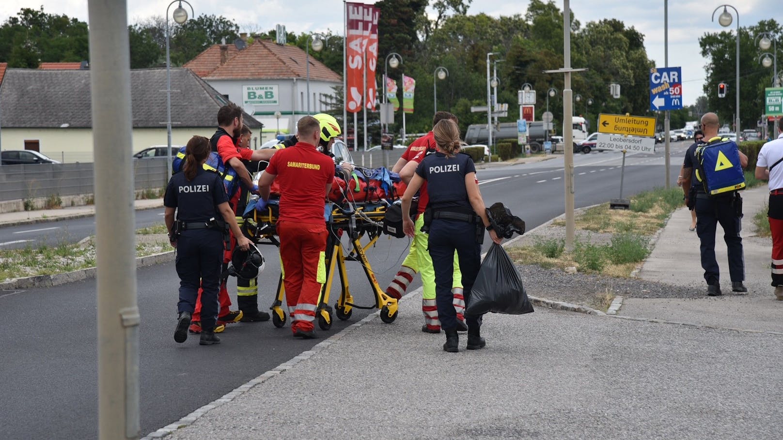 Schwerer Unfall zwischen Harley-Davidson und SUV im Bezirk Baden