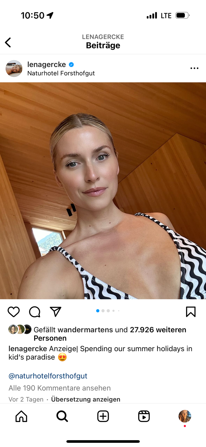Lena Gercke ist mit ihrer Familie im Naturhotel Forsthofgut.