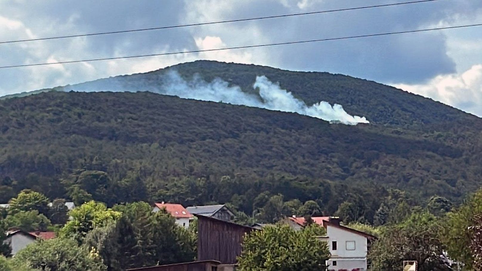 Waldbrand sorgte für großen Einsatz im Bezirk Baden